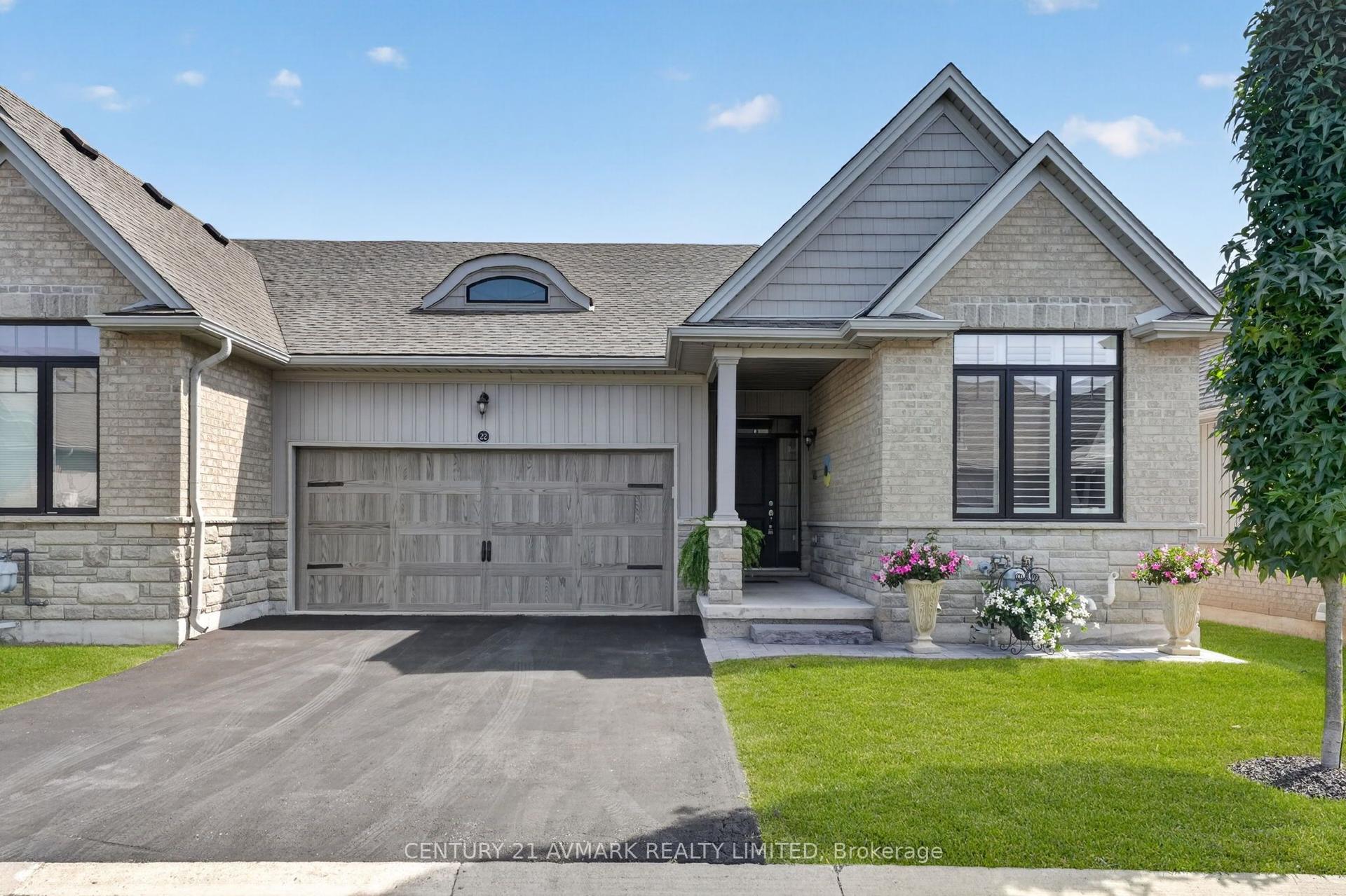 22 Borden Trail, Welland — Condo for sale, photo 1