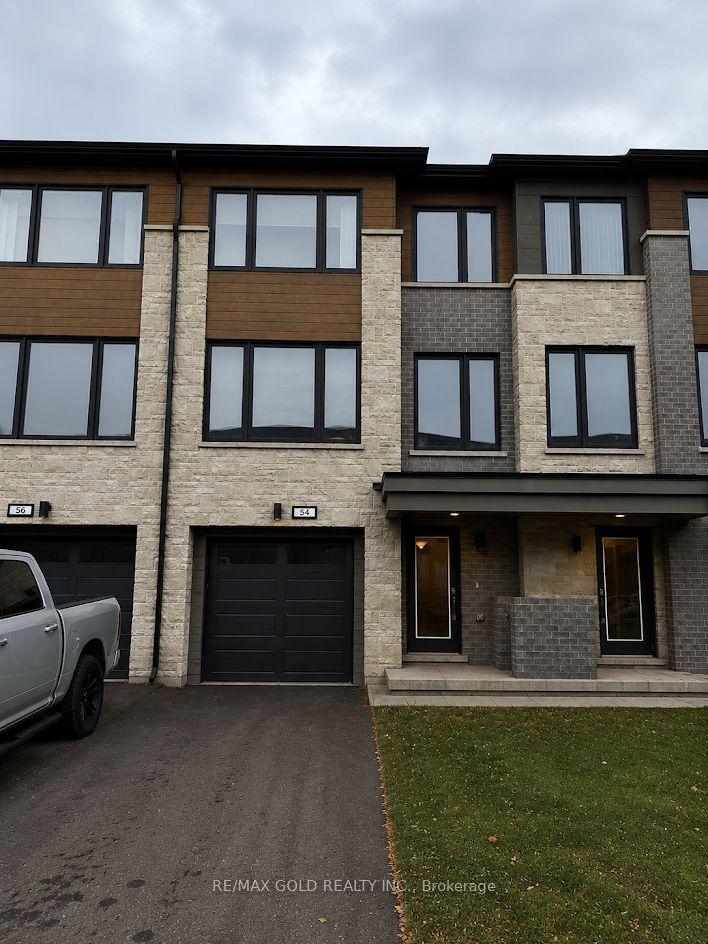 54 Humberstone Drive, Halton Hills — Townhouse for lease, photo 1
