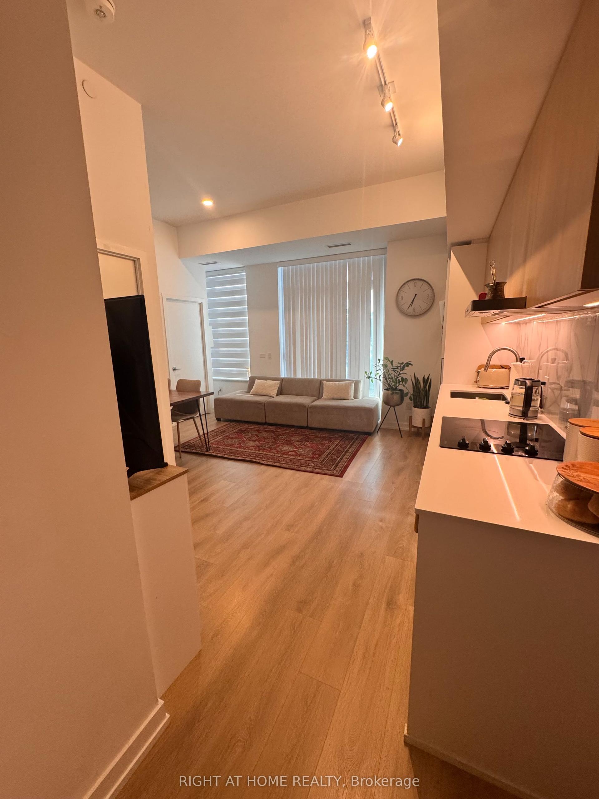 1100 Sheppard Avenue W, Toronto — Condo for lease, photo 1