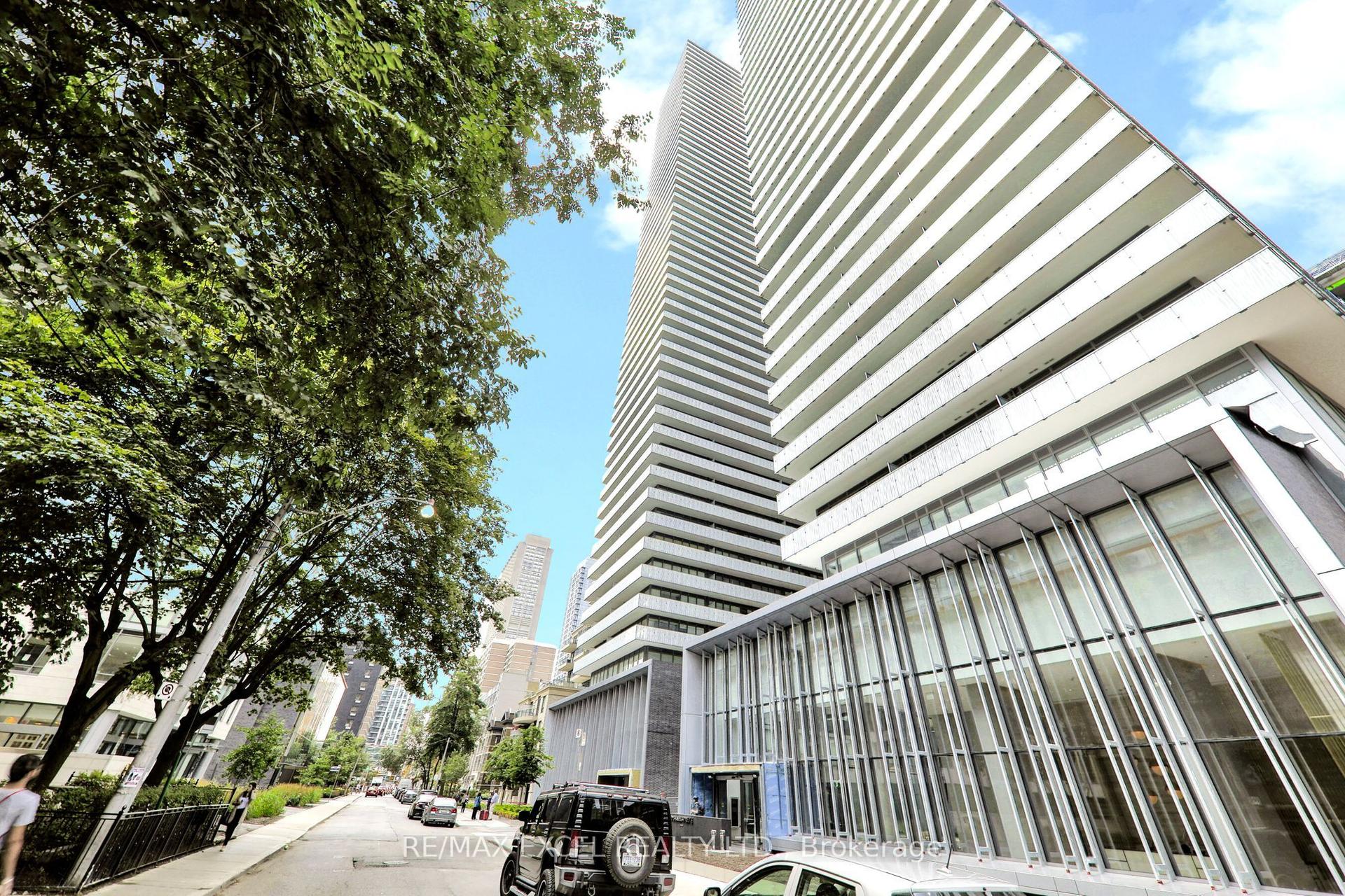 42 Charles Street E 2208 #2208, Toronto — Condo for lease, photo 1