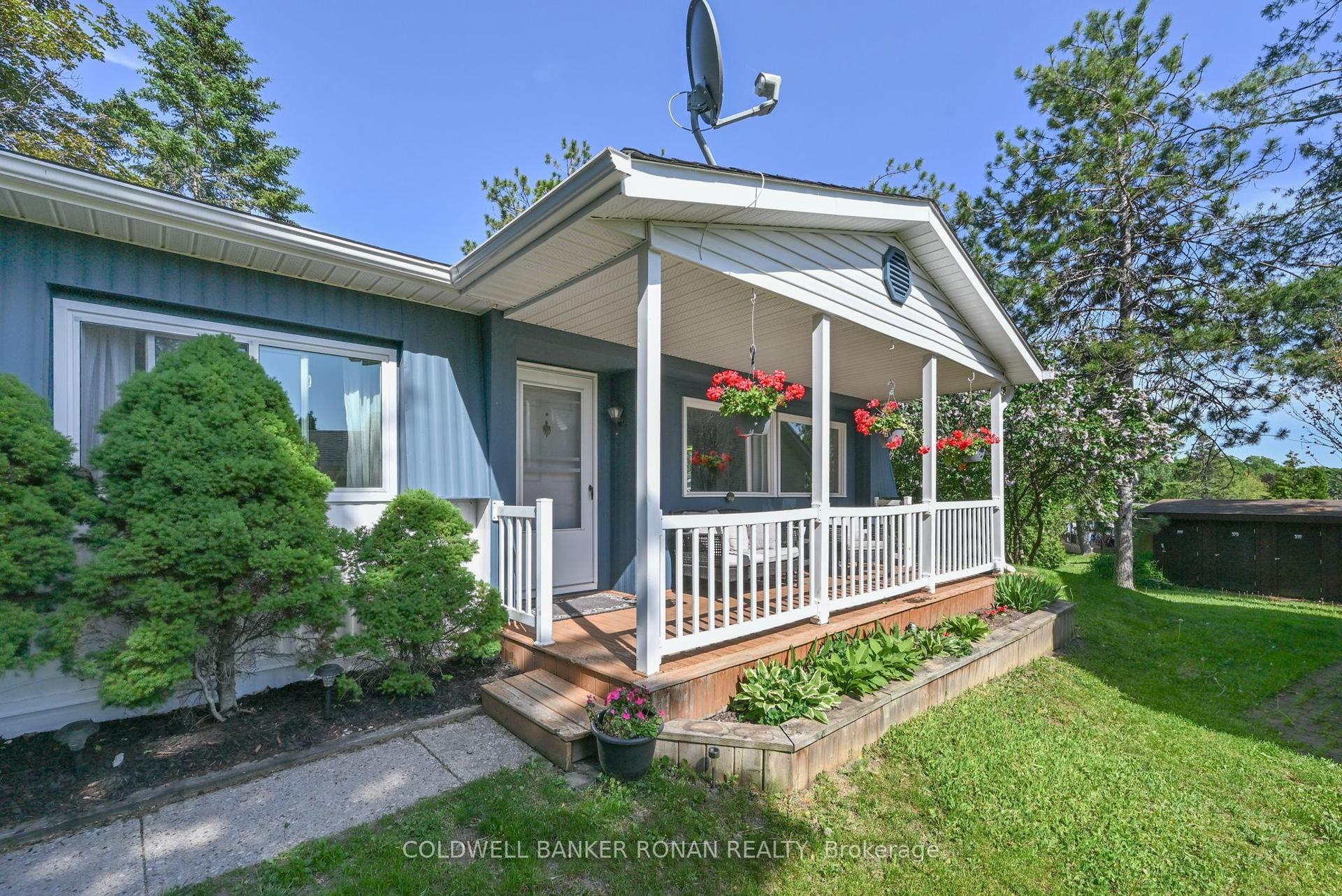 13 Hawthorne Drive, Innisfil — Detached for sale, photo 1