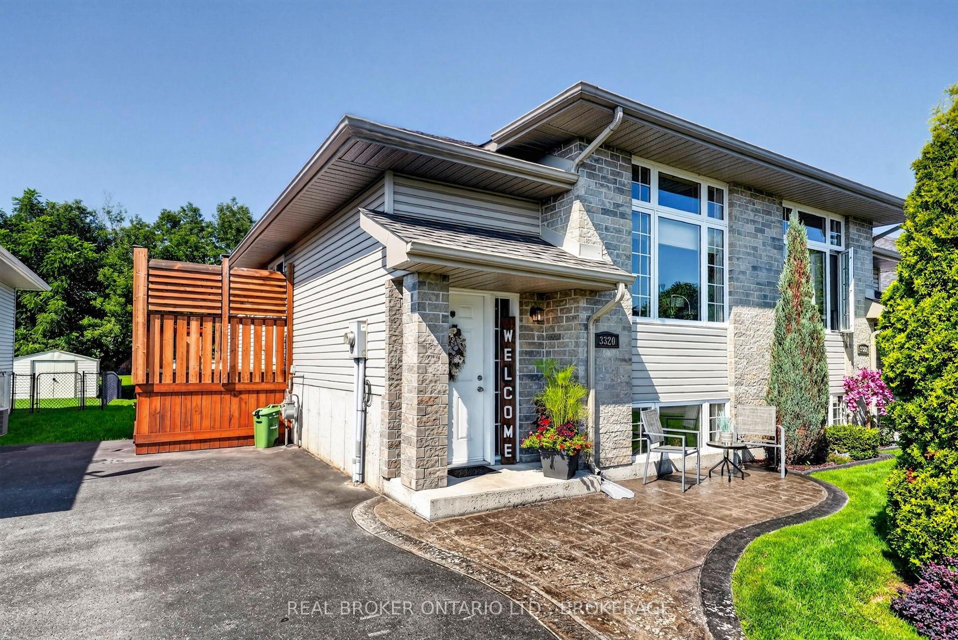 3320 Northdale Drive, Cornwall — Semi-Detached for sale, photo 1