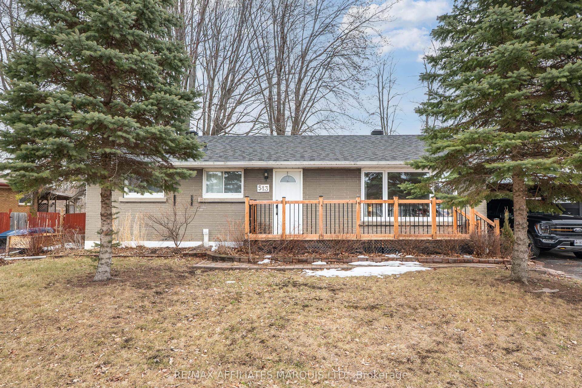 513 Joyce Street — photo 1