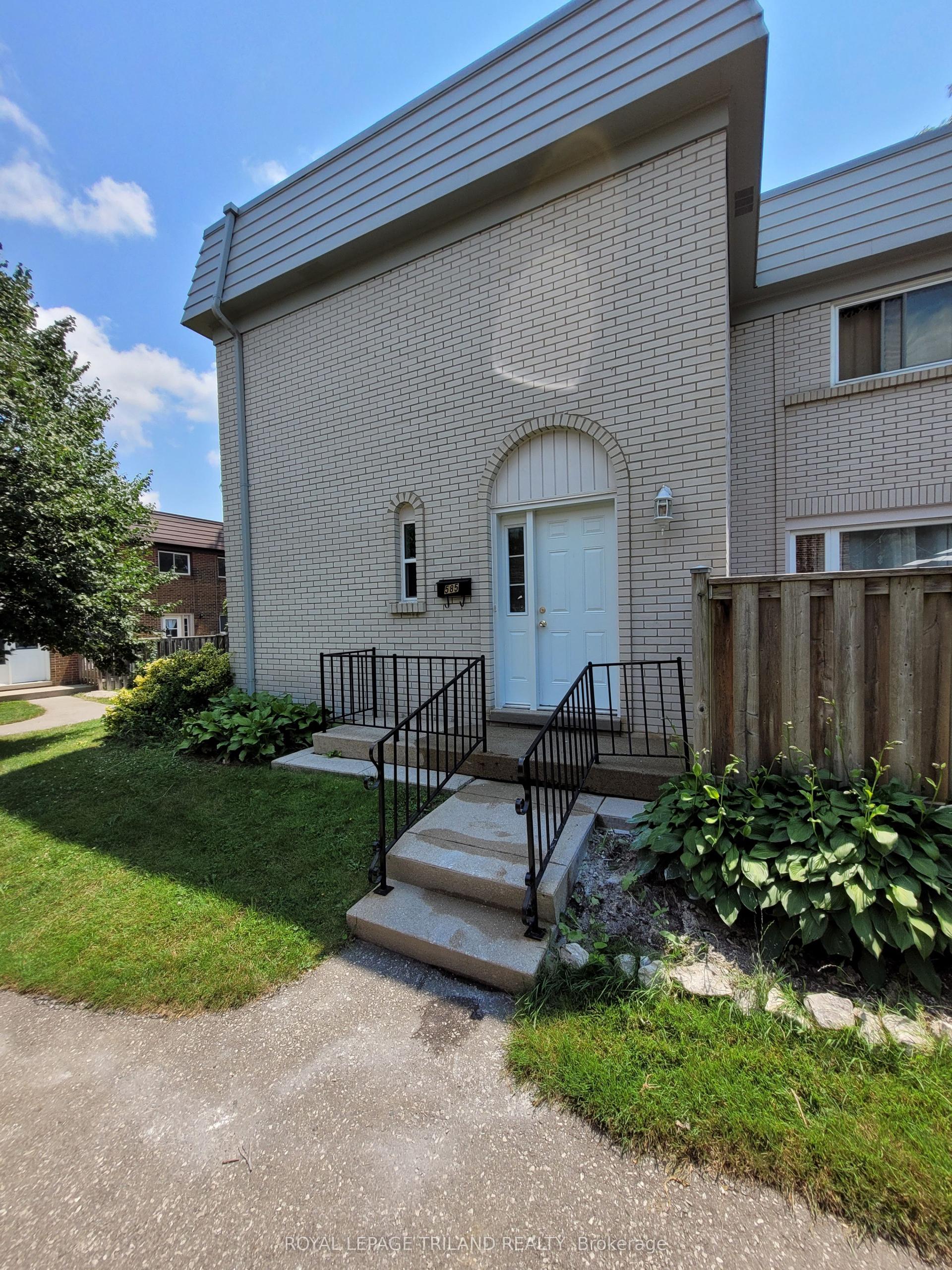 585 Gainsborough Road 66 #66, London North — Condo Town for lease, photo 1