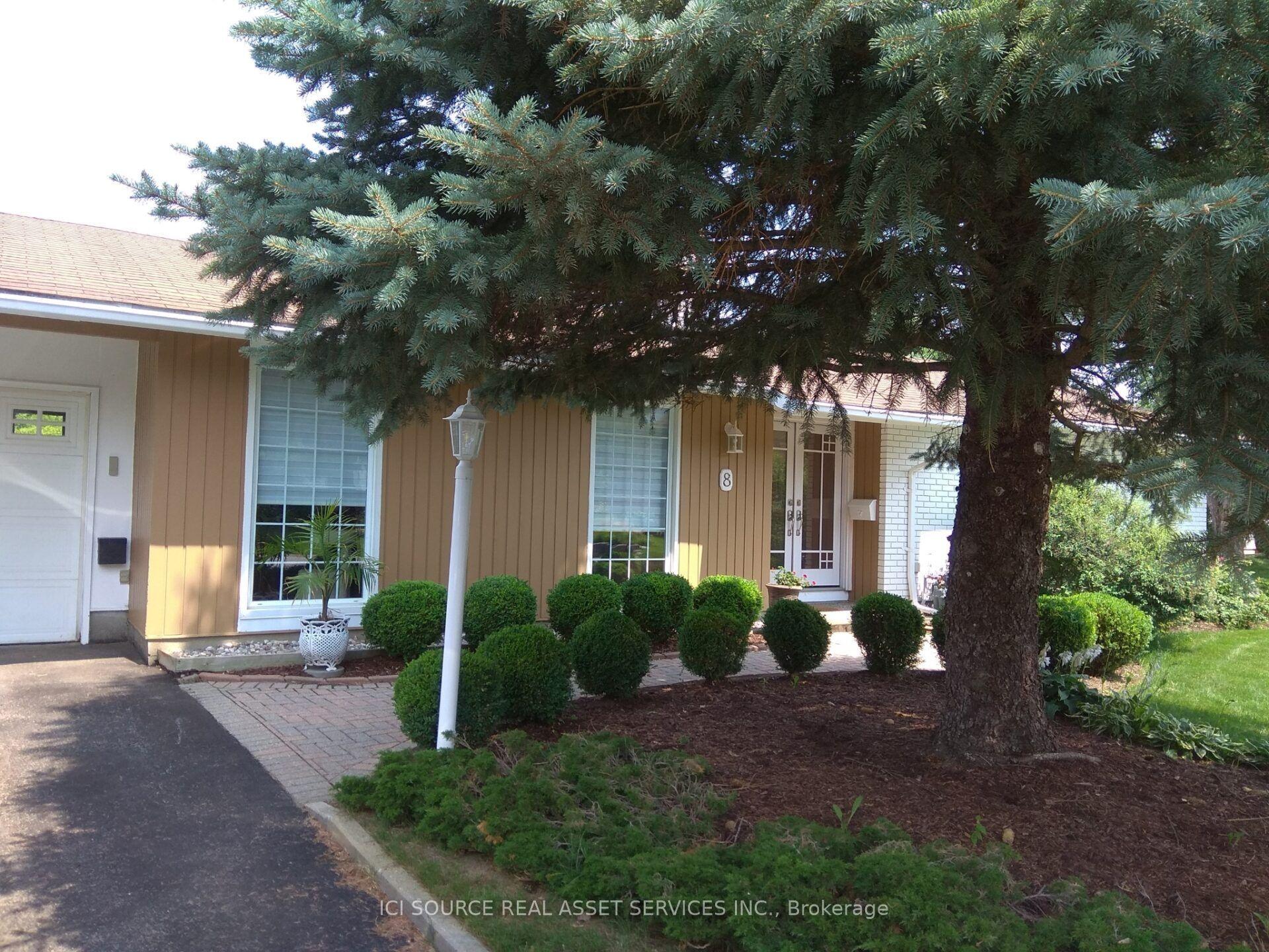 8 Birchview Road Main Fl #Main Fl, Meadowlands - Crestview and Area — Detached for lease, photo 1