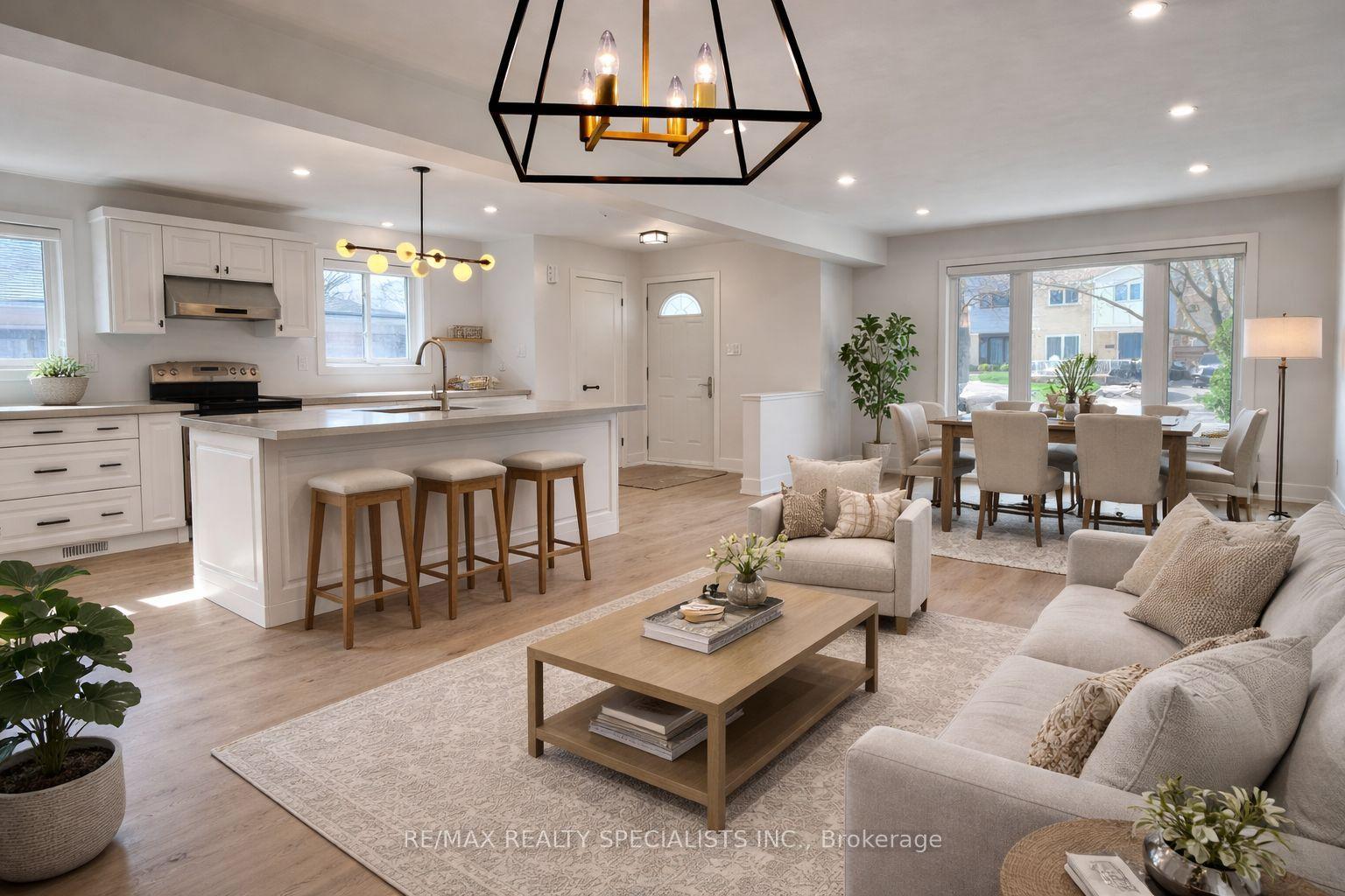441 Lana Terrace — photo 1