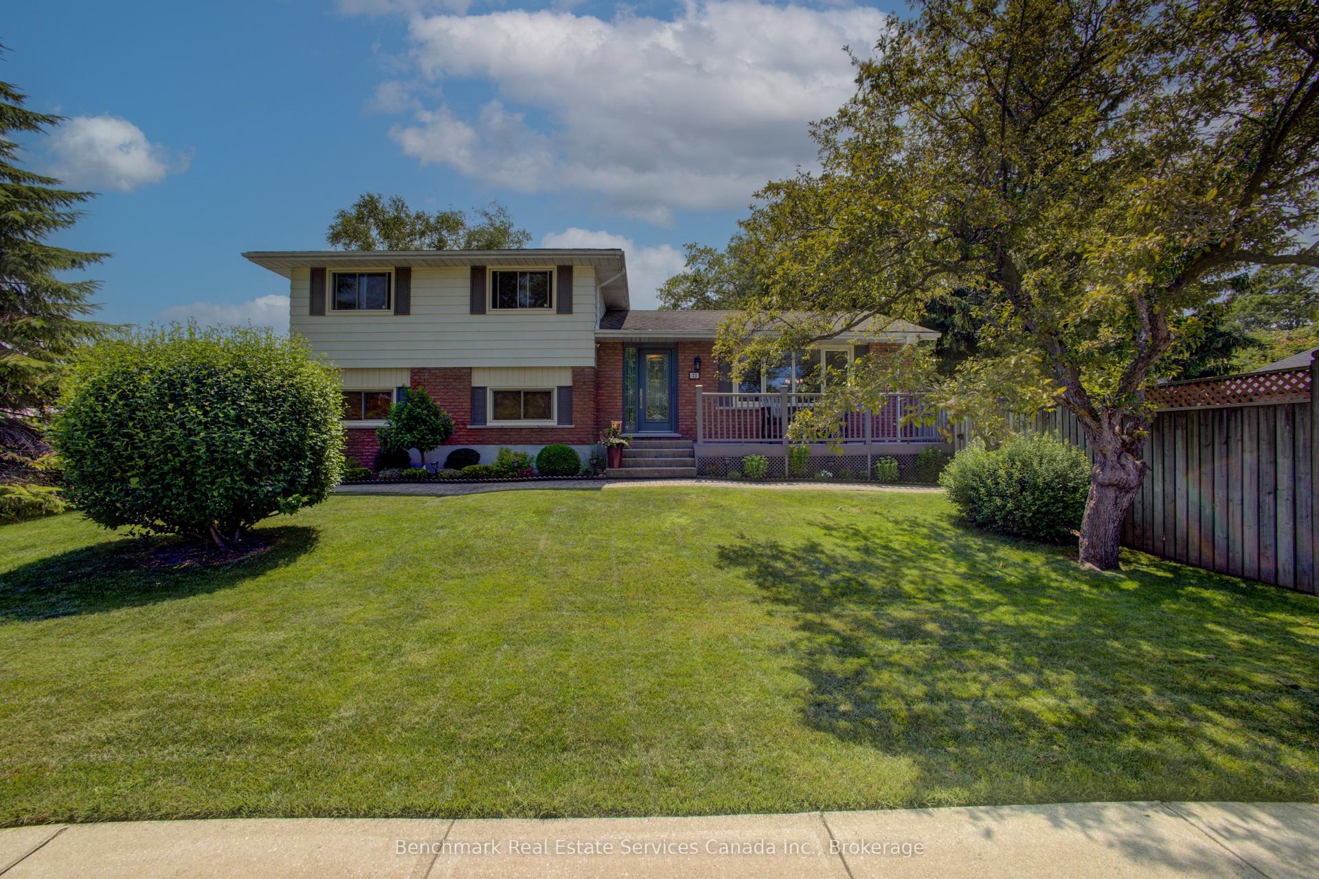 23 Inverness Street S, Kincardine — Detached for sale, photo 1