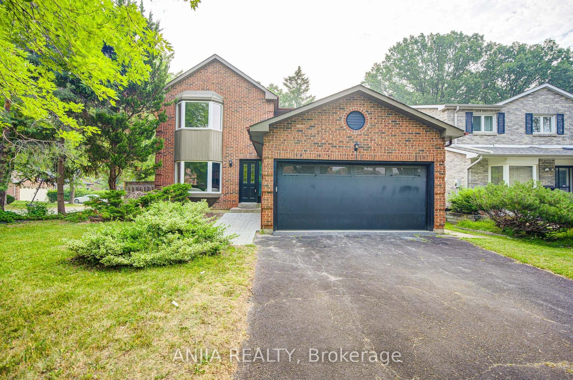 31 Spanhouse Crescent, Markham — Detached for sale, photo 1