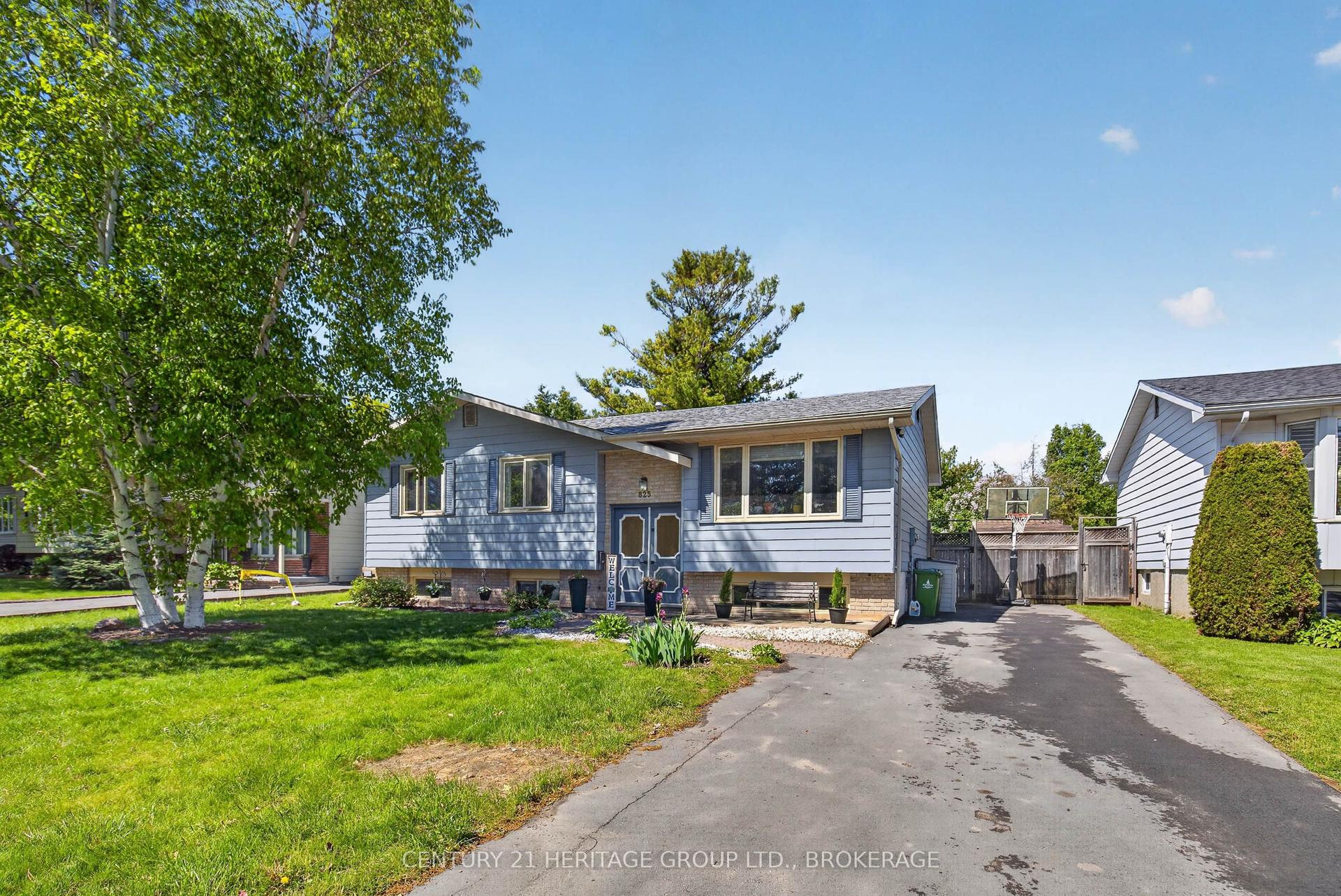 825 Allum Avenue — photo 1