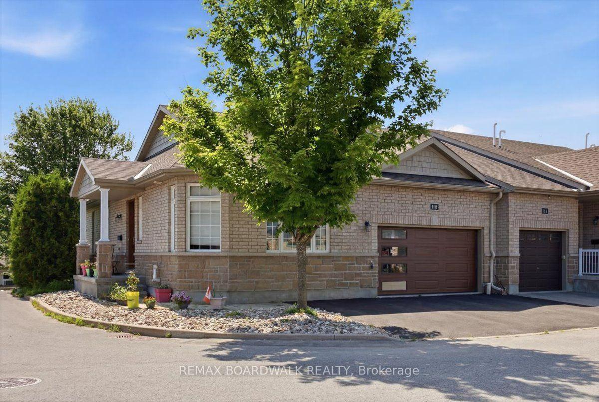 116 Passageway Private, Kanata — Townhouse for sale, photo 1