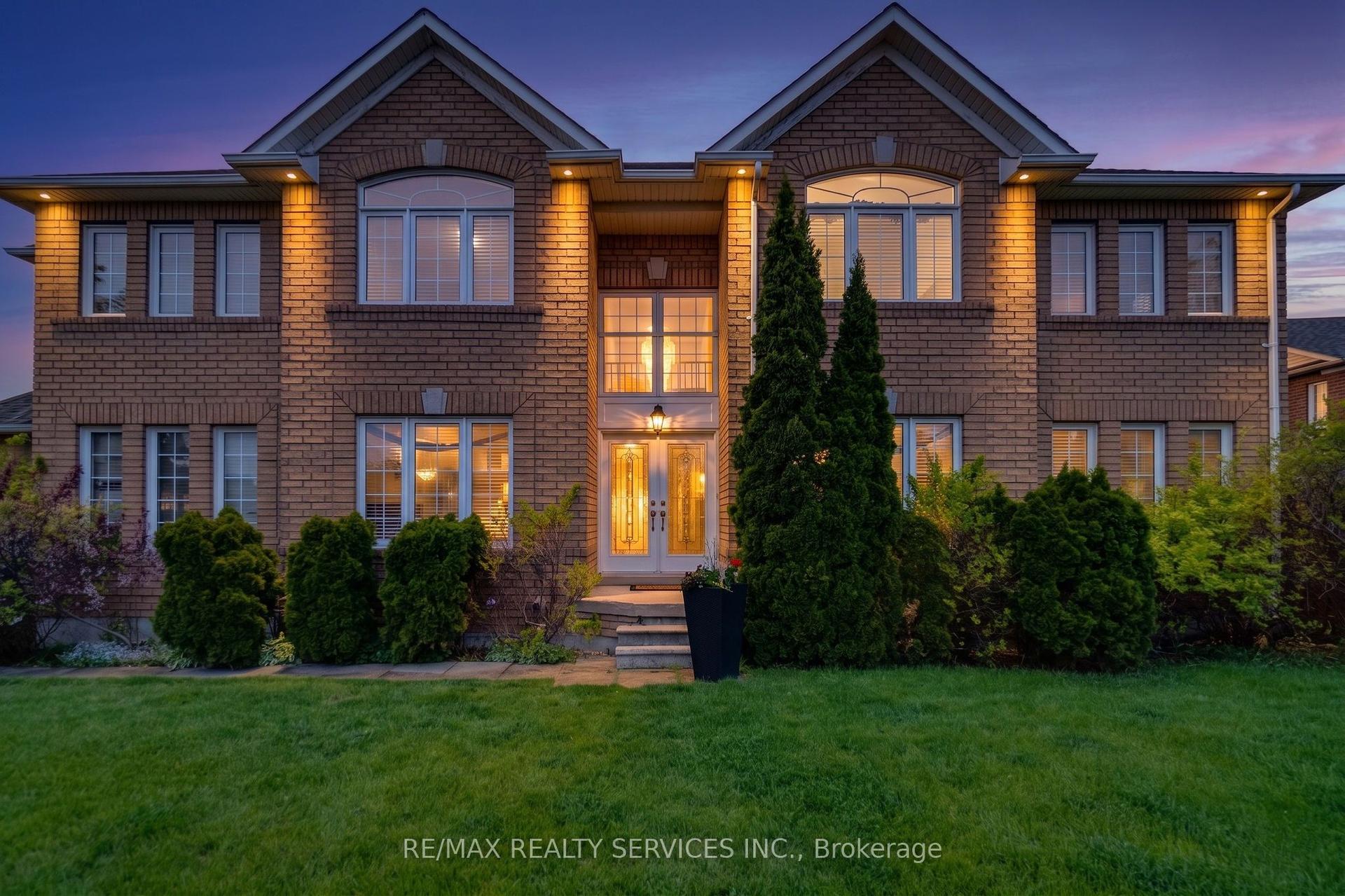 7419 Black Walnut Trail, Mississauga — Detached for sale, photo 1