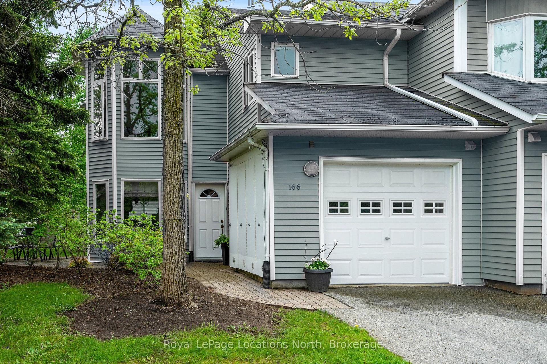 166 Fairway Crescent — photo 1
