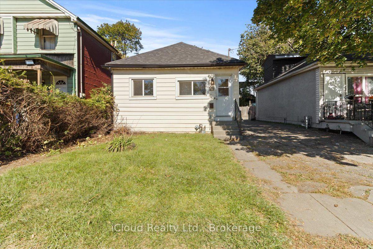 29 Biggar Avenue, Hamilton — Detached for sale, photo 1