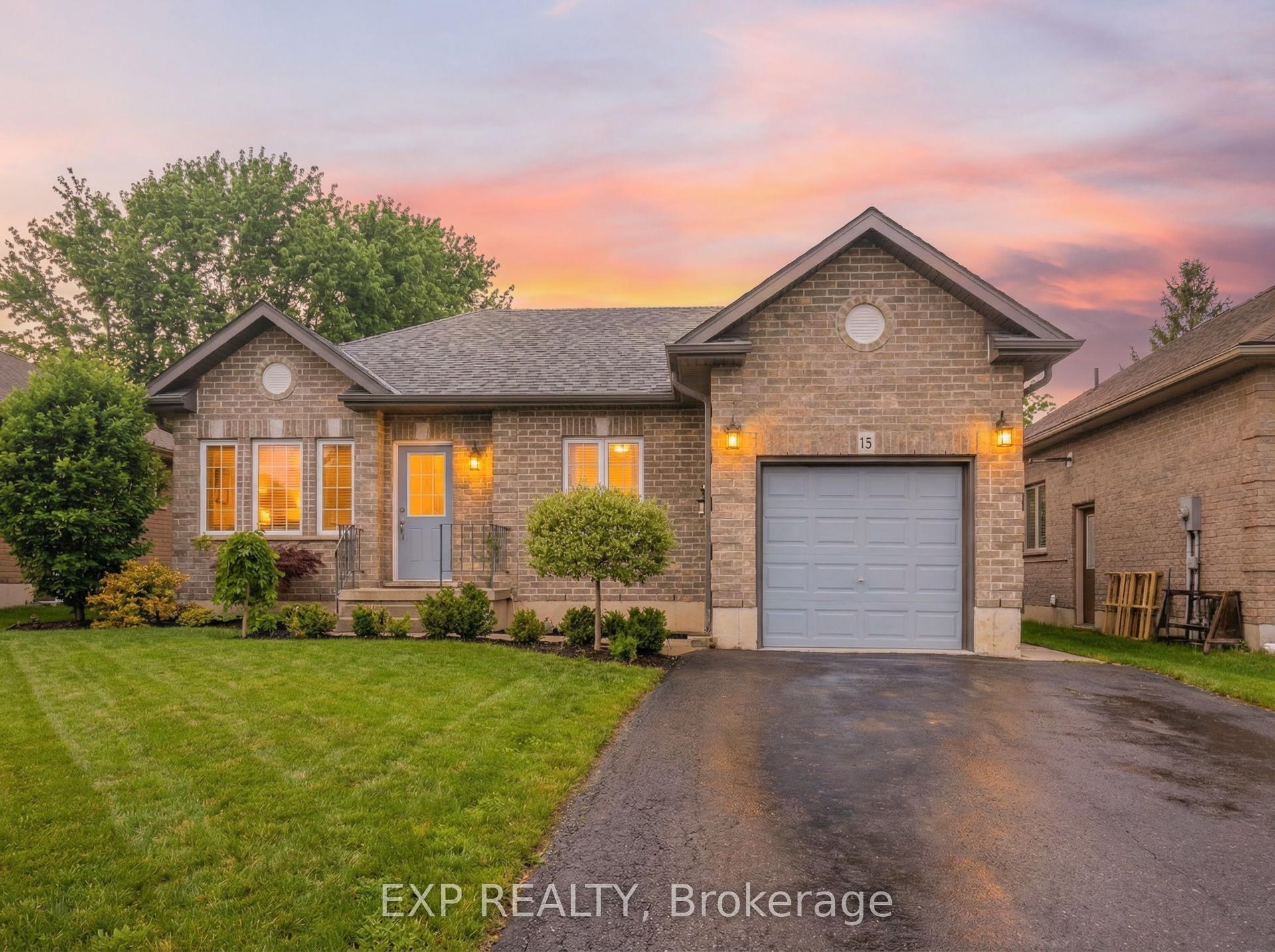 15 Irving Drive — photo 1