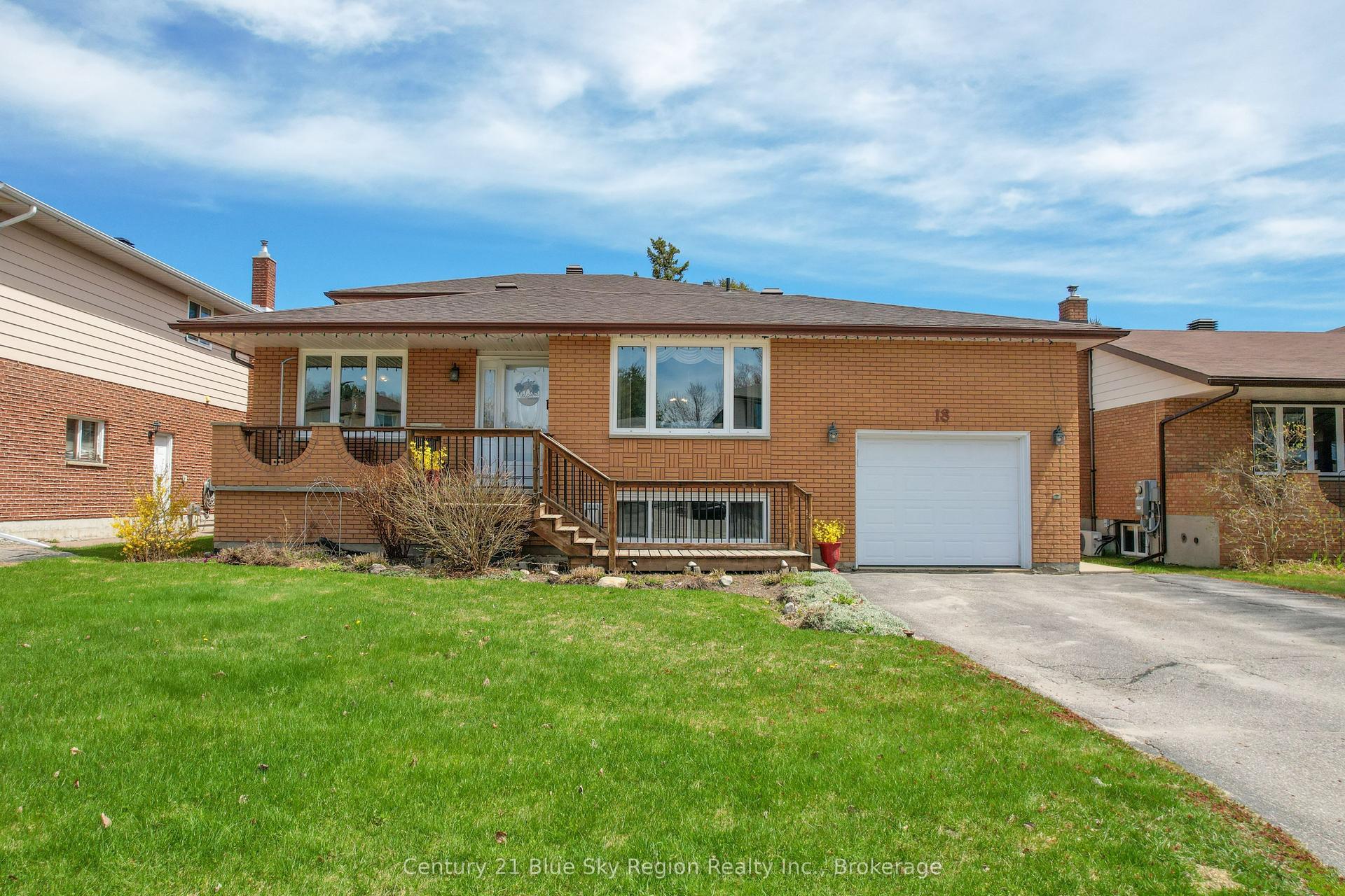 18 Eglee Avenue — photo 1