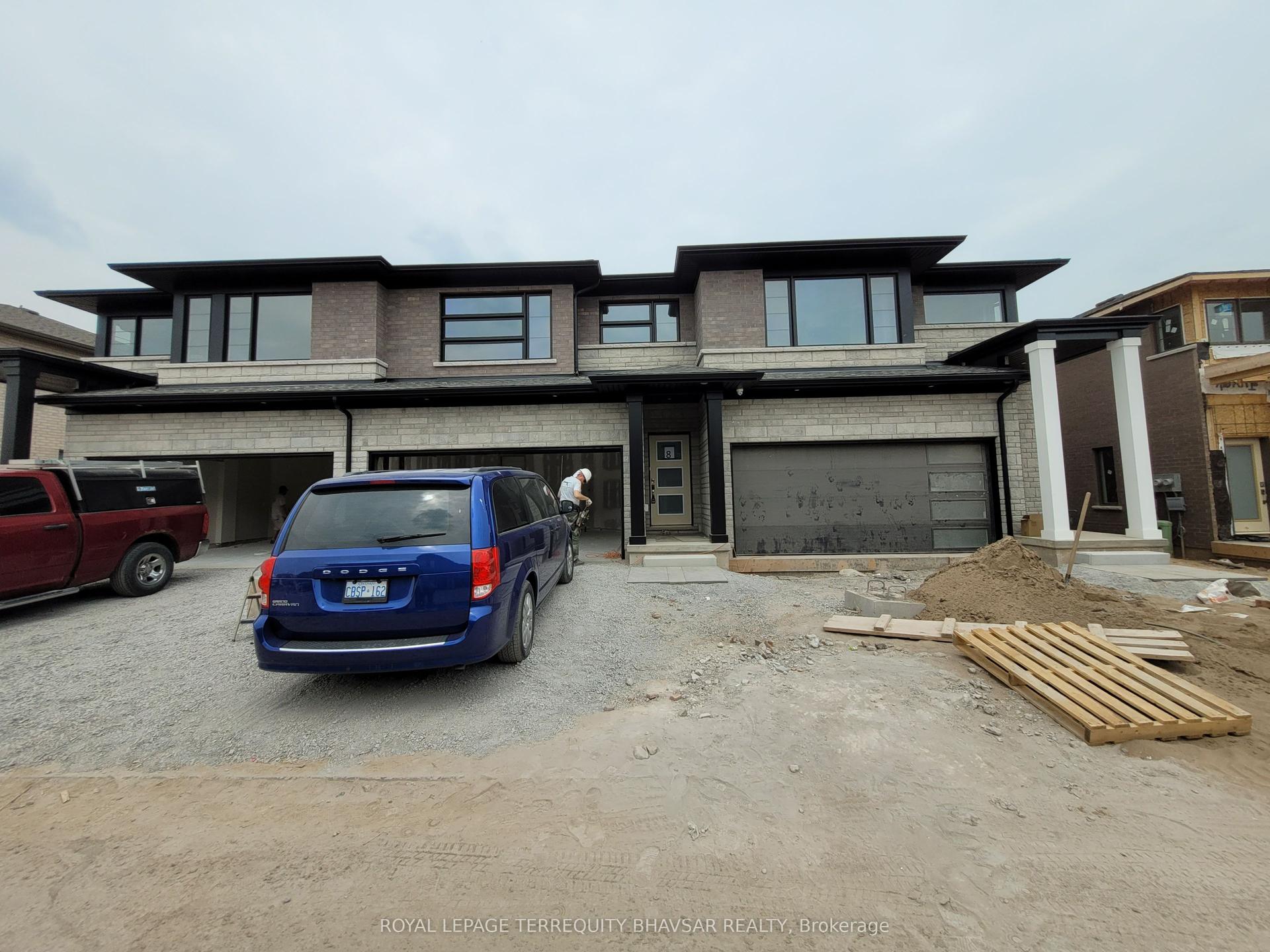 4552 Portage Road 8 #8, Niagara Falls — Townhouse for lease, photo 1