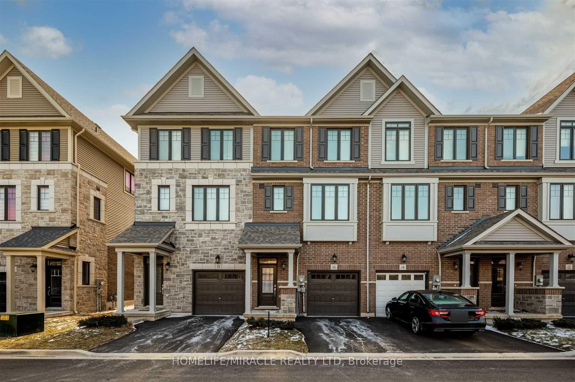 16 Hibiscus Lane, Hamilton — Townhouse for lease, photo 1