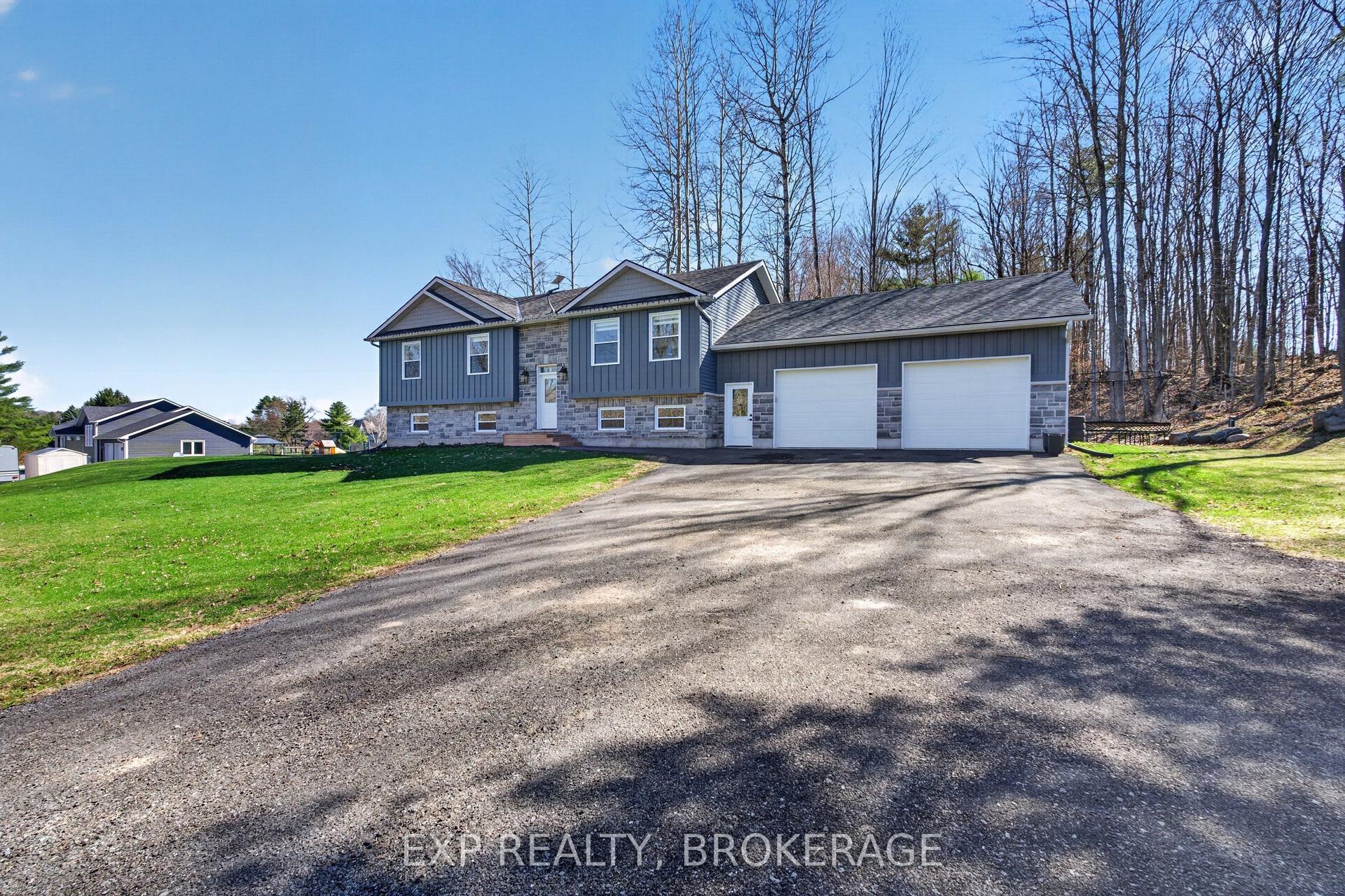 5576 MCFADDEN Road — photo 1