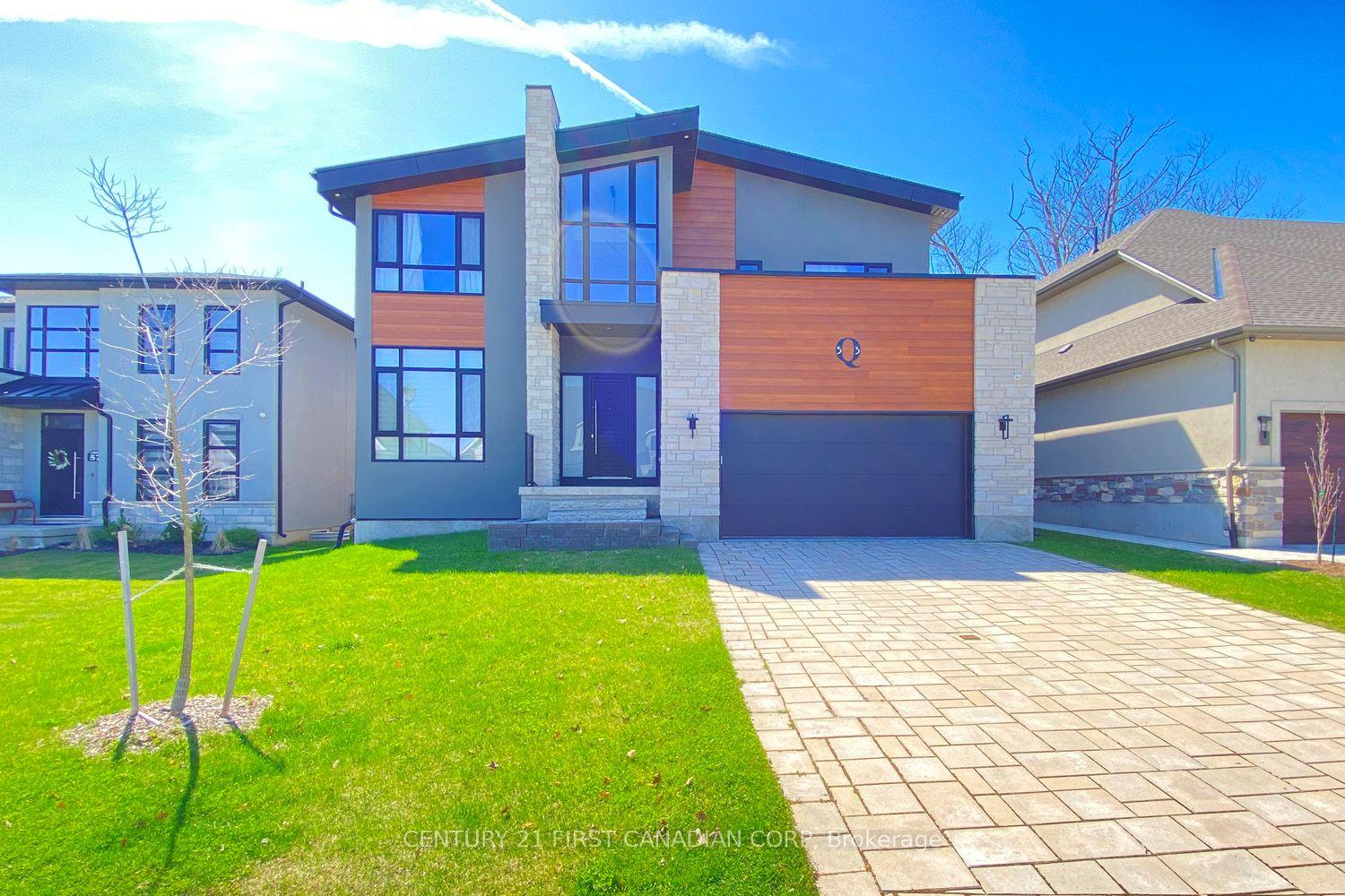 53 EDWIN Drive — photo 1