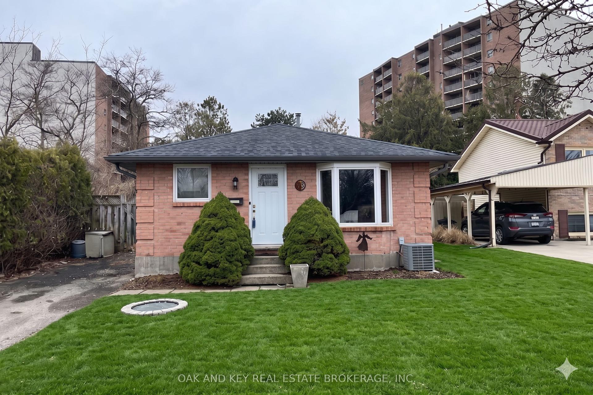 63 Dundee Court — photo 1