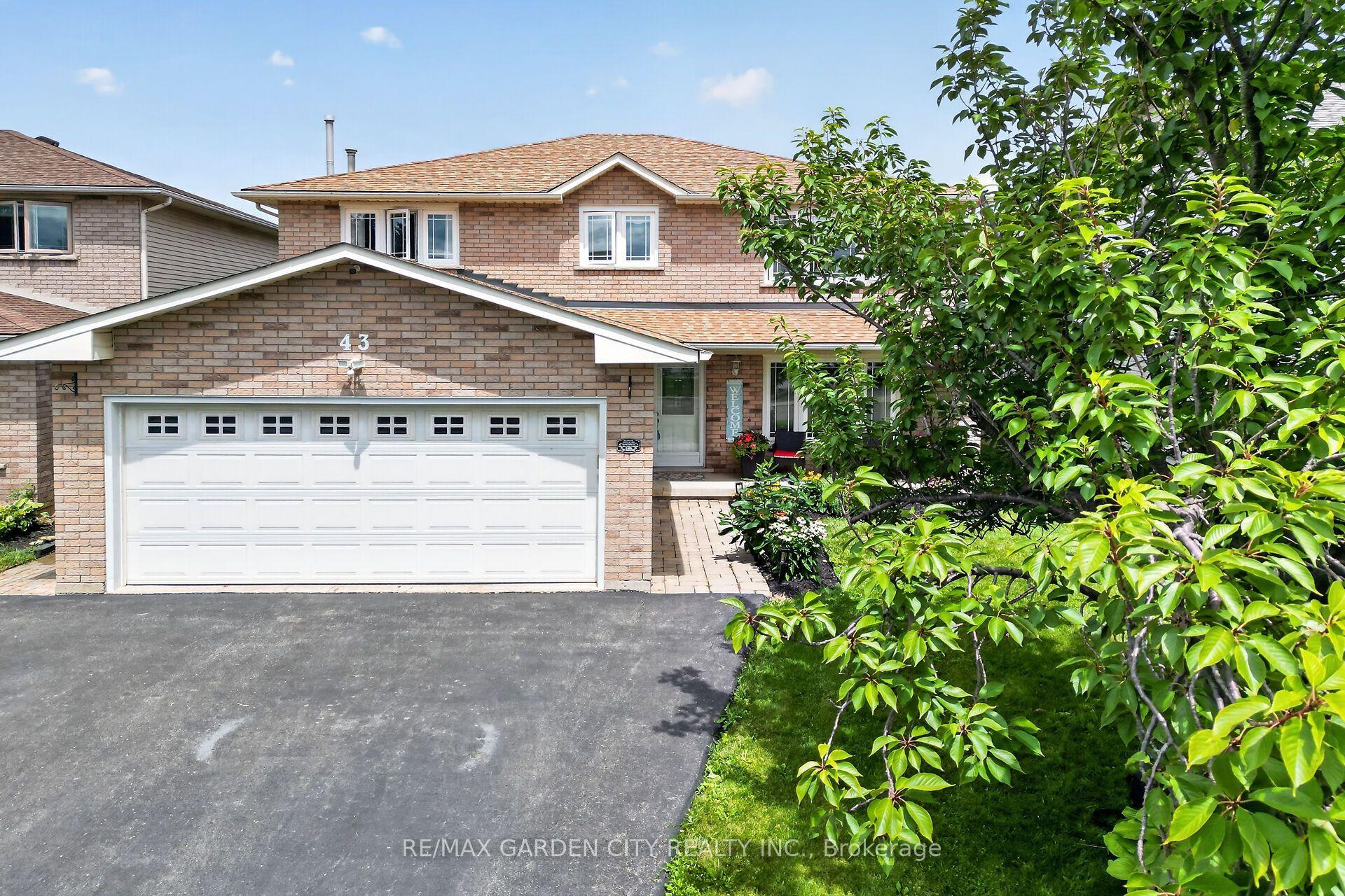 43 Bonaparte Way, Hamilton — Detached for sale, photo 1