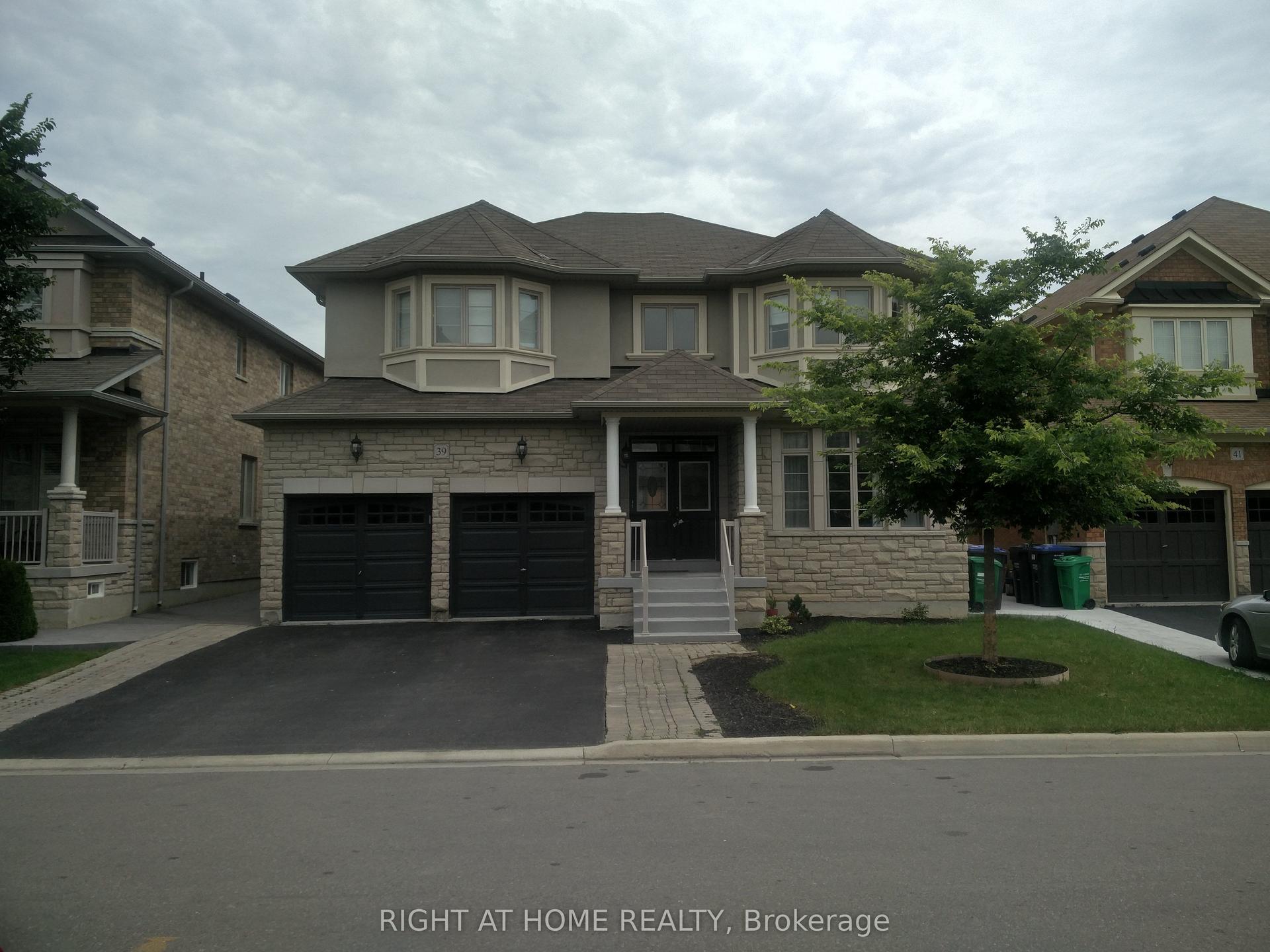 39 Daleridge Crescent — photo 1
