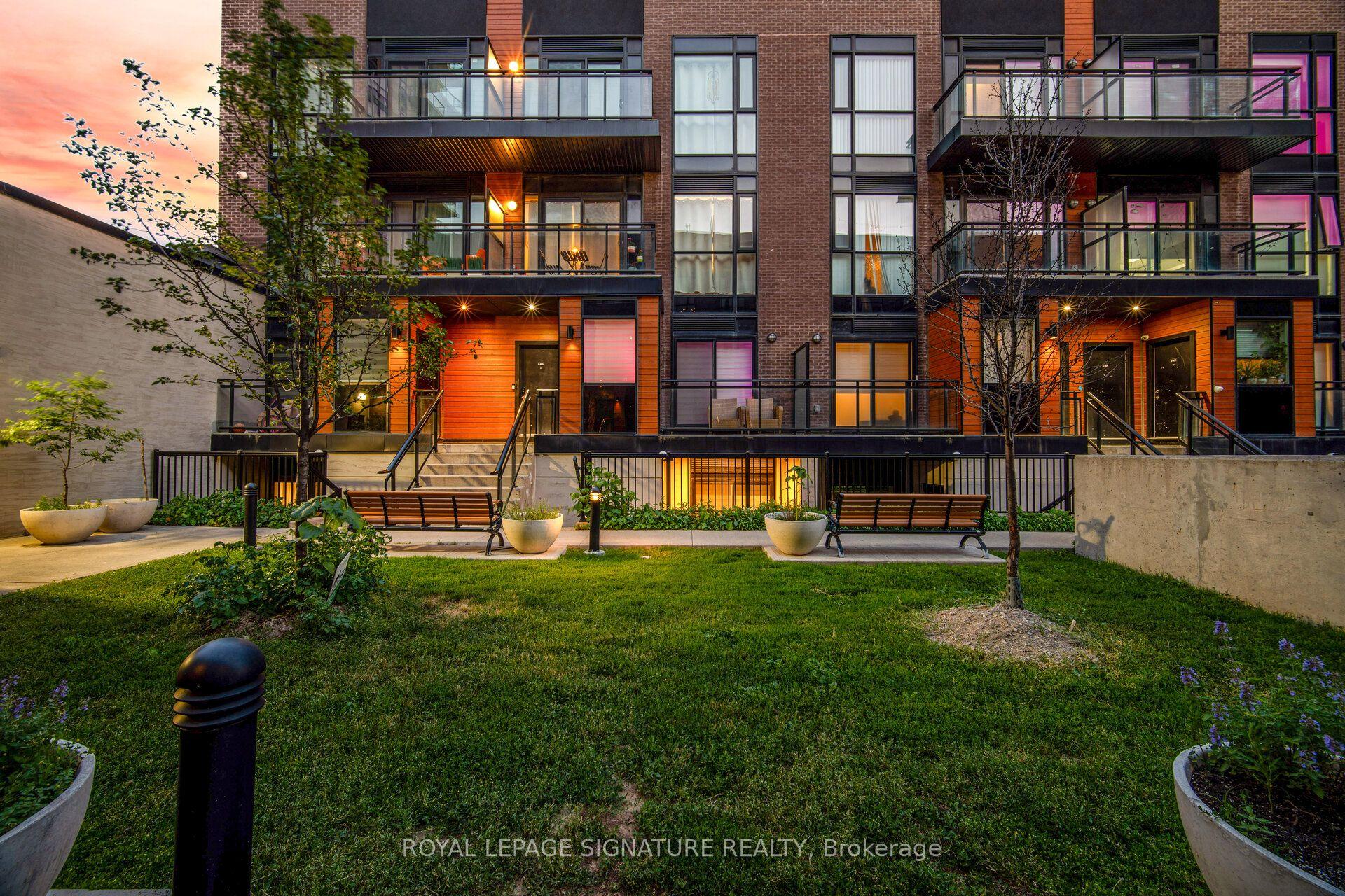 5289 Highway 7 N/A D-603 #D-603, Vaughan — Condo Town for sale, photo 1