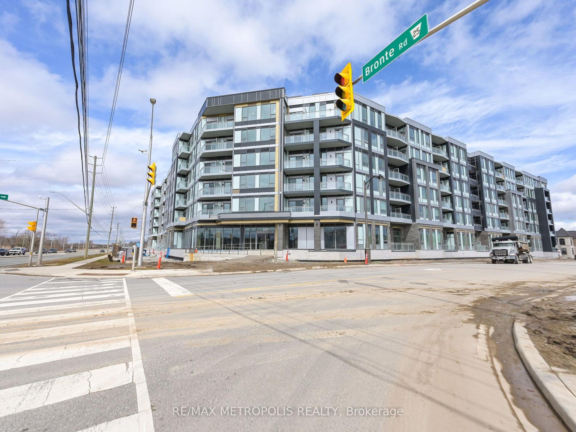 2501 Saw Whet Boulevard 246 #246, Oakville — Condo for sale, photo 1