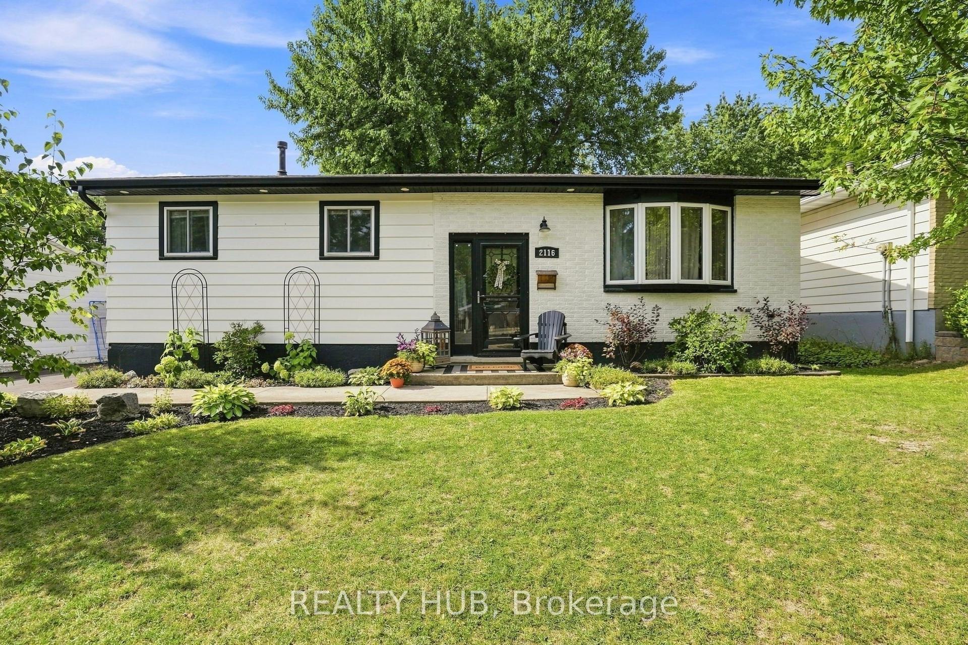 2116 Cavendish Drive, Burlington — Detached for sale, photo 1