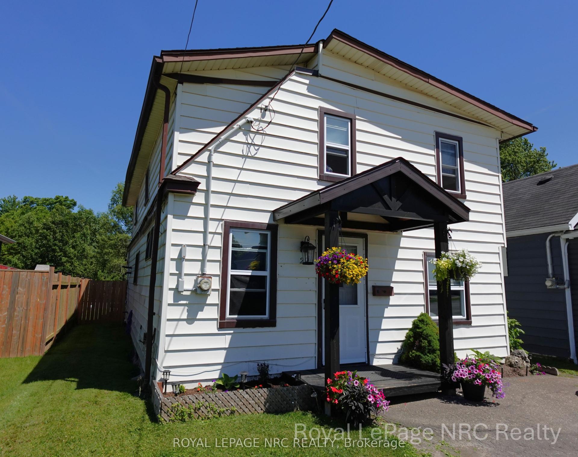 29 Wellington Street — photo 1