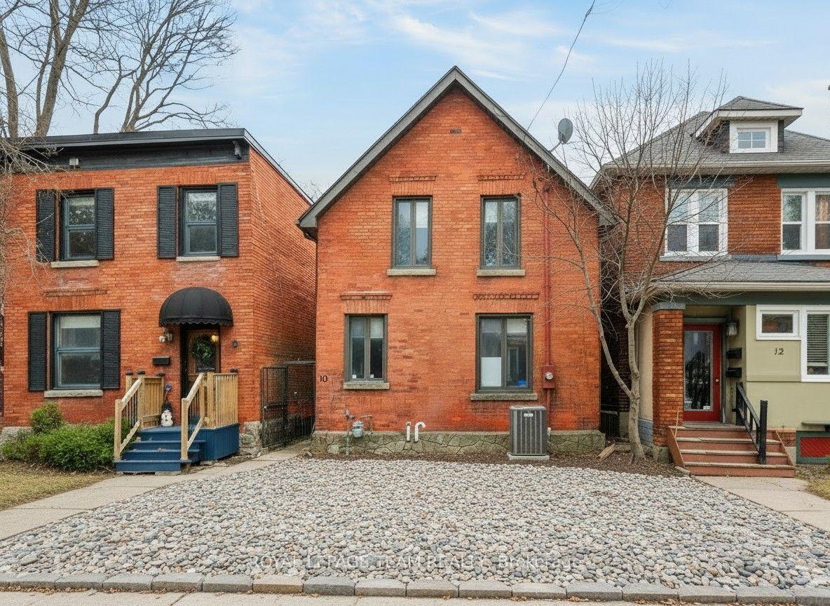 10 Lewis Street — photo 1