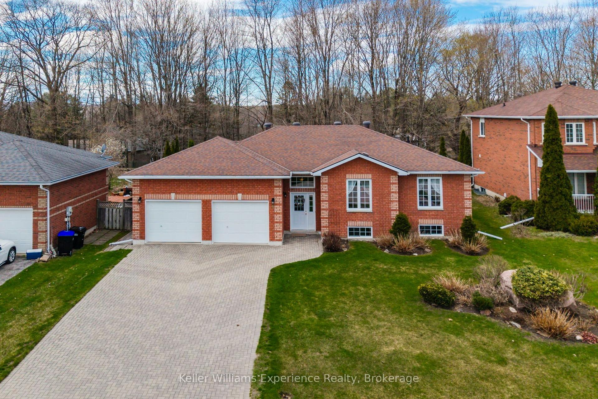 4 Byrnes Crescent — photo 1