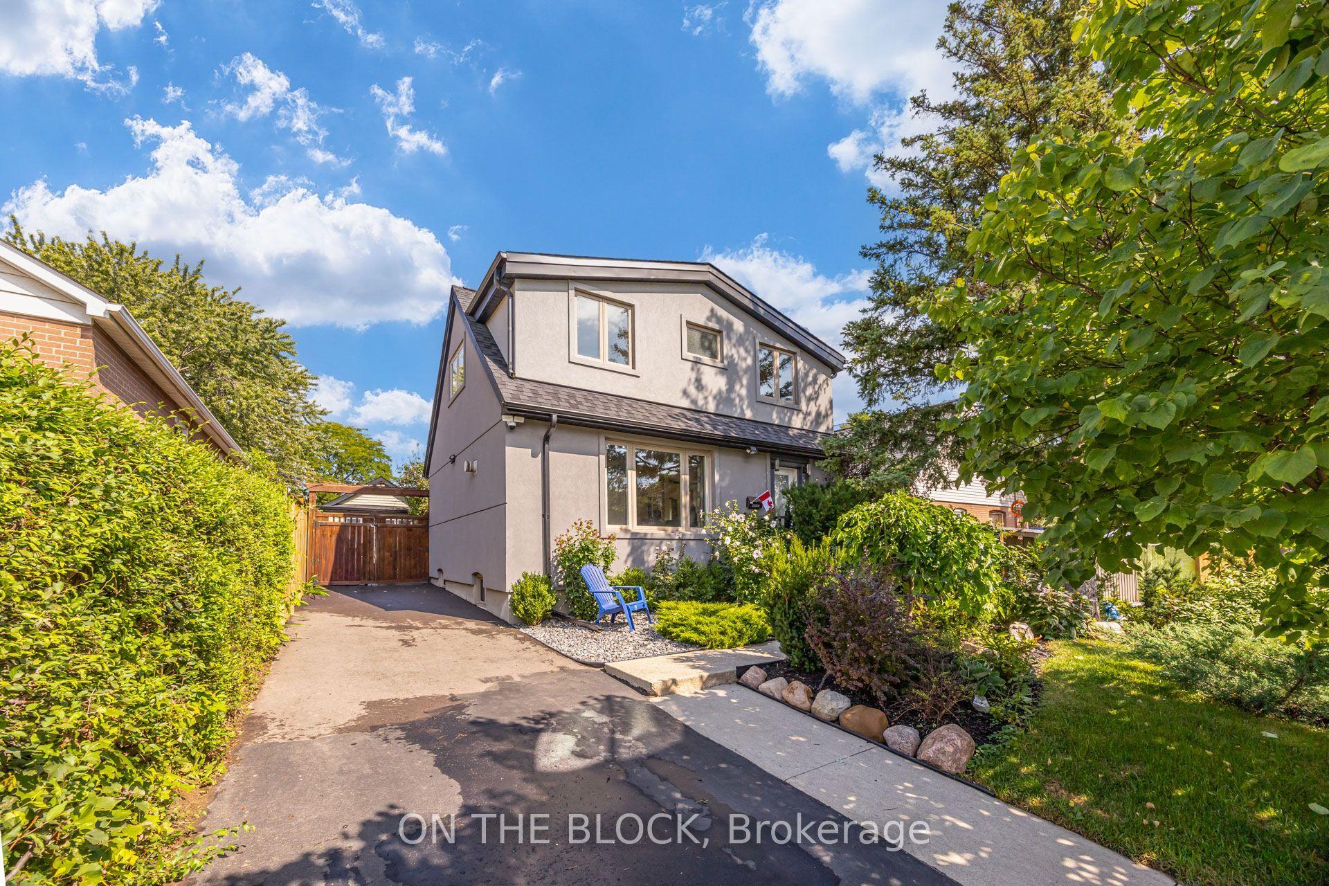 122 Allenby Avenue, Toronto — Detached for lease, photo 1