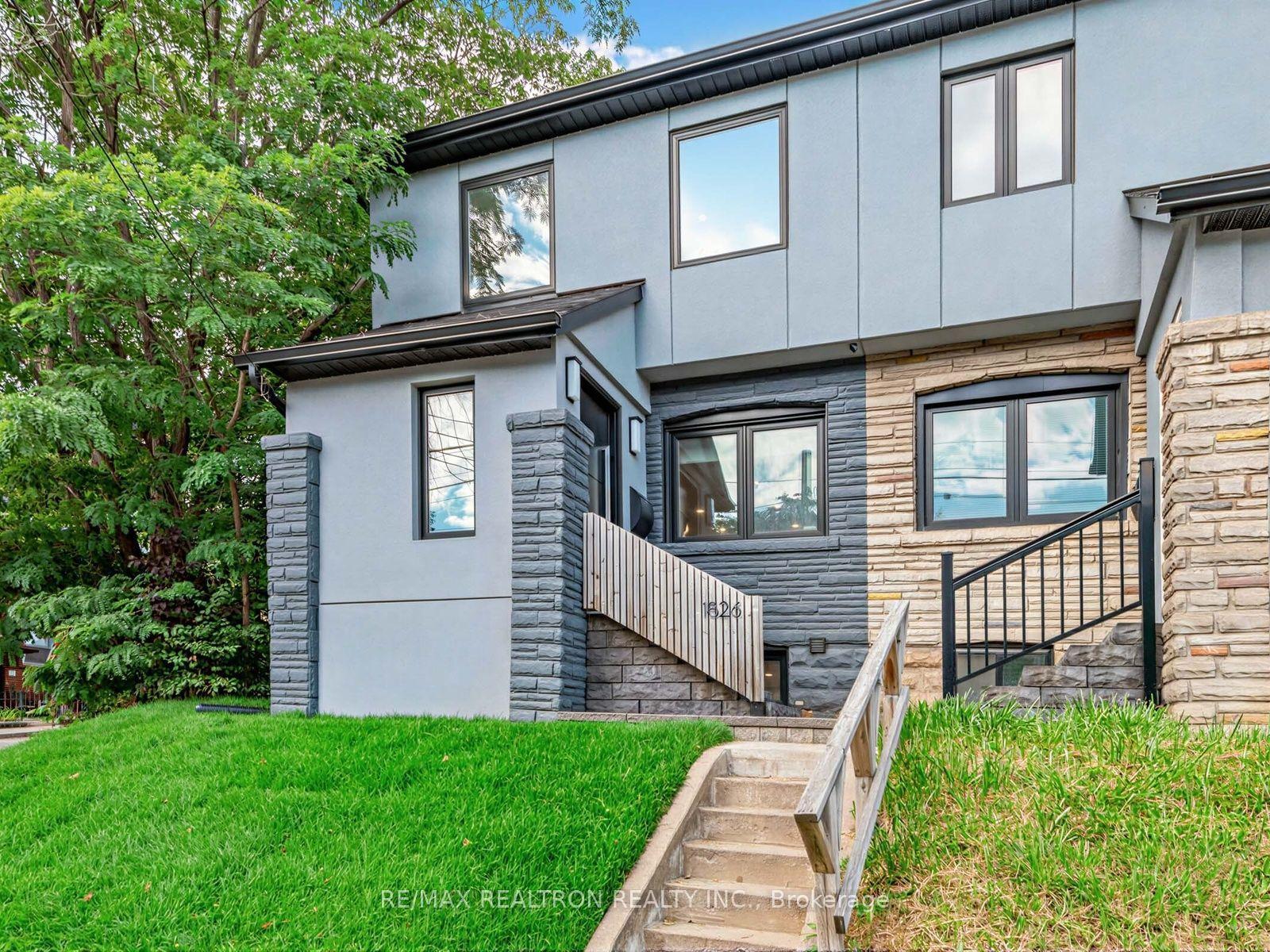 1526 Davenport Road, Toronto — Semi-Detached for sale, photo 1