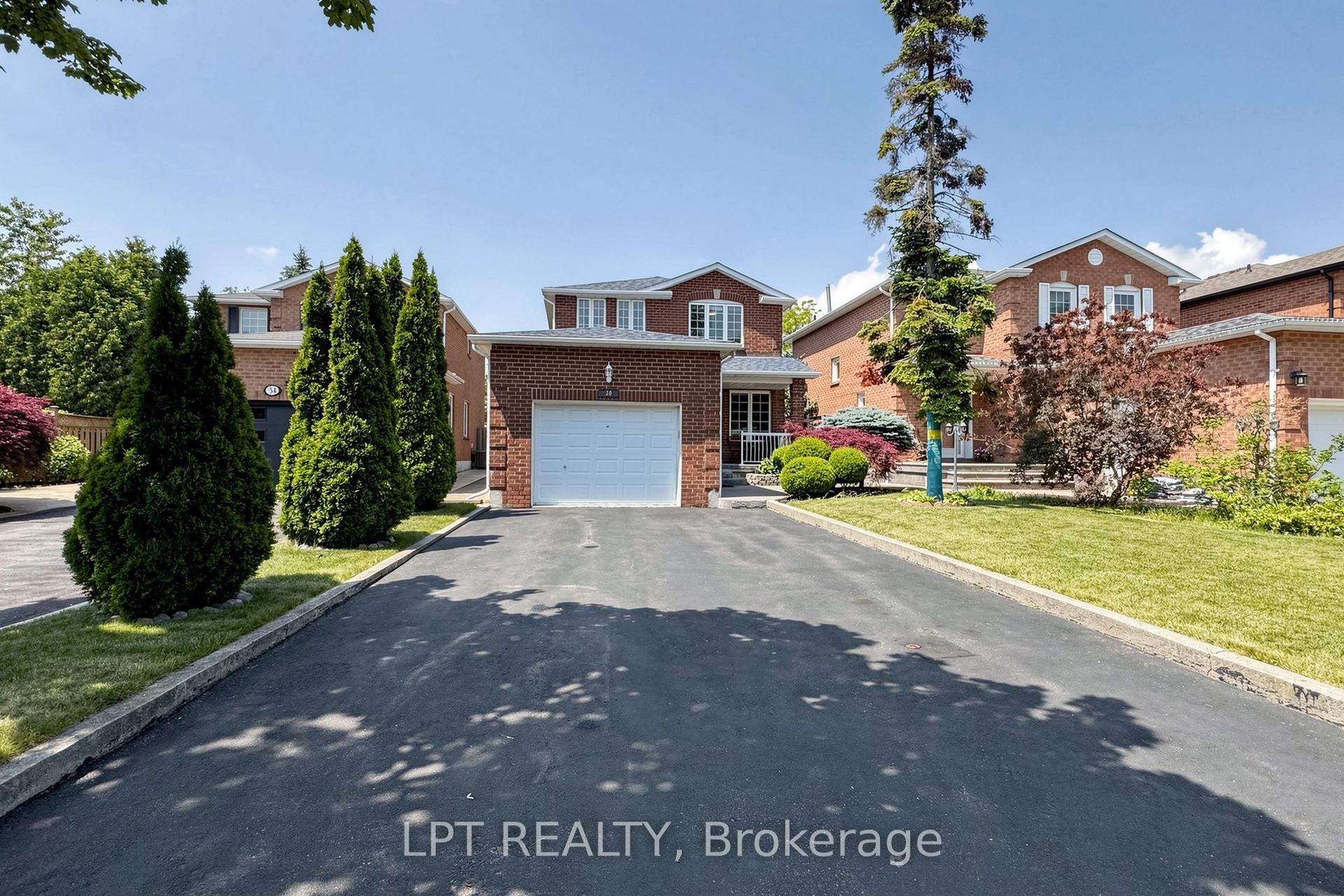 30 Pentland Crescent — photo 1