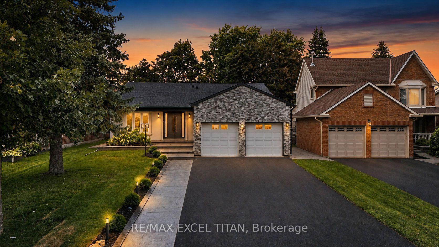 258 Glenway Circle, Newmarket — Detached for sale, photo 1