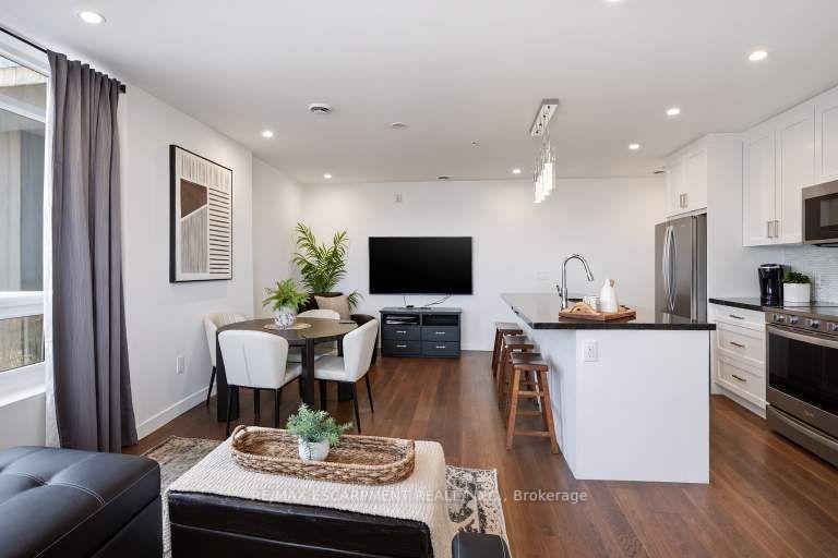 467 Charlton Avenue E 307 #307 — photo 1