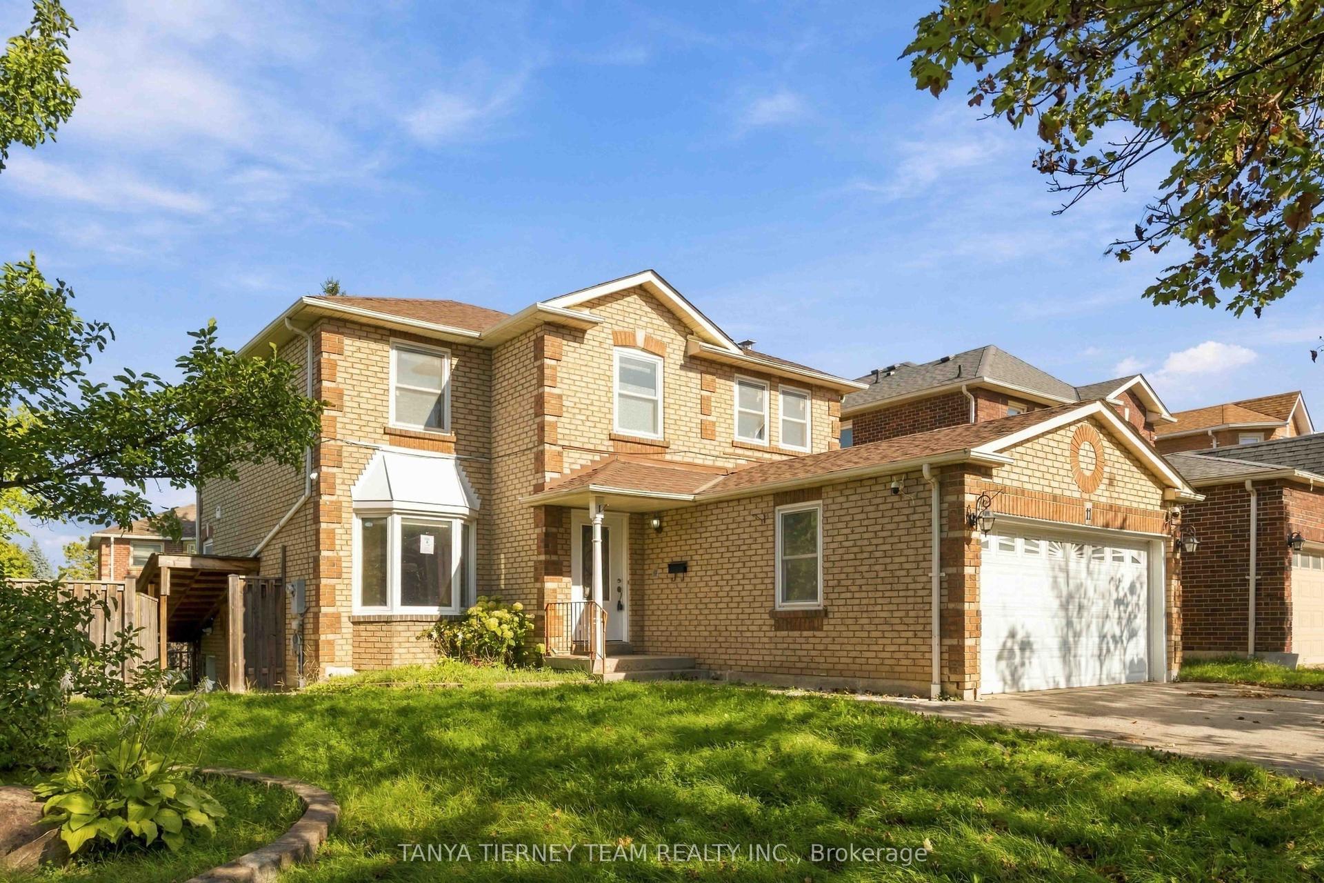 11 Hunter Drive, Ajax — Detached for sale, photo 1