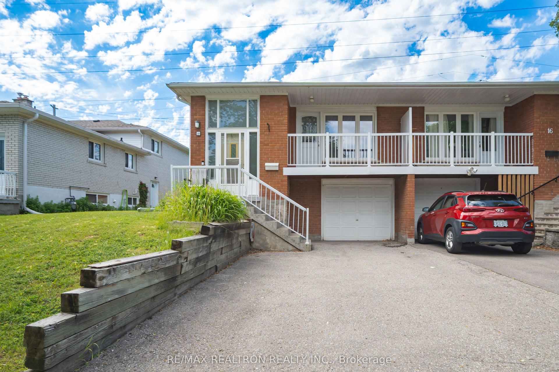 14 Castlebury Crescent — photo 1