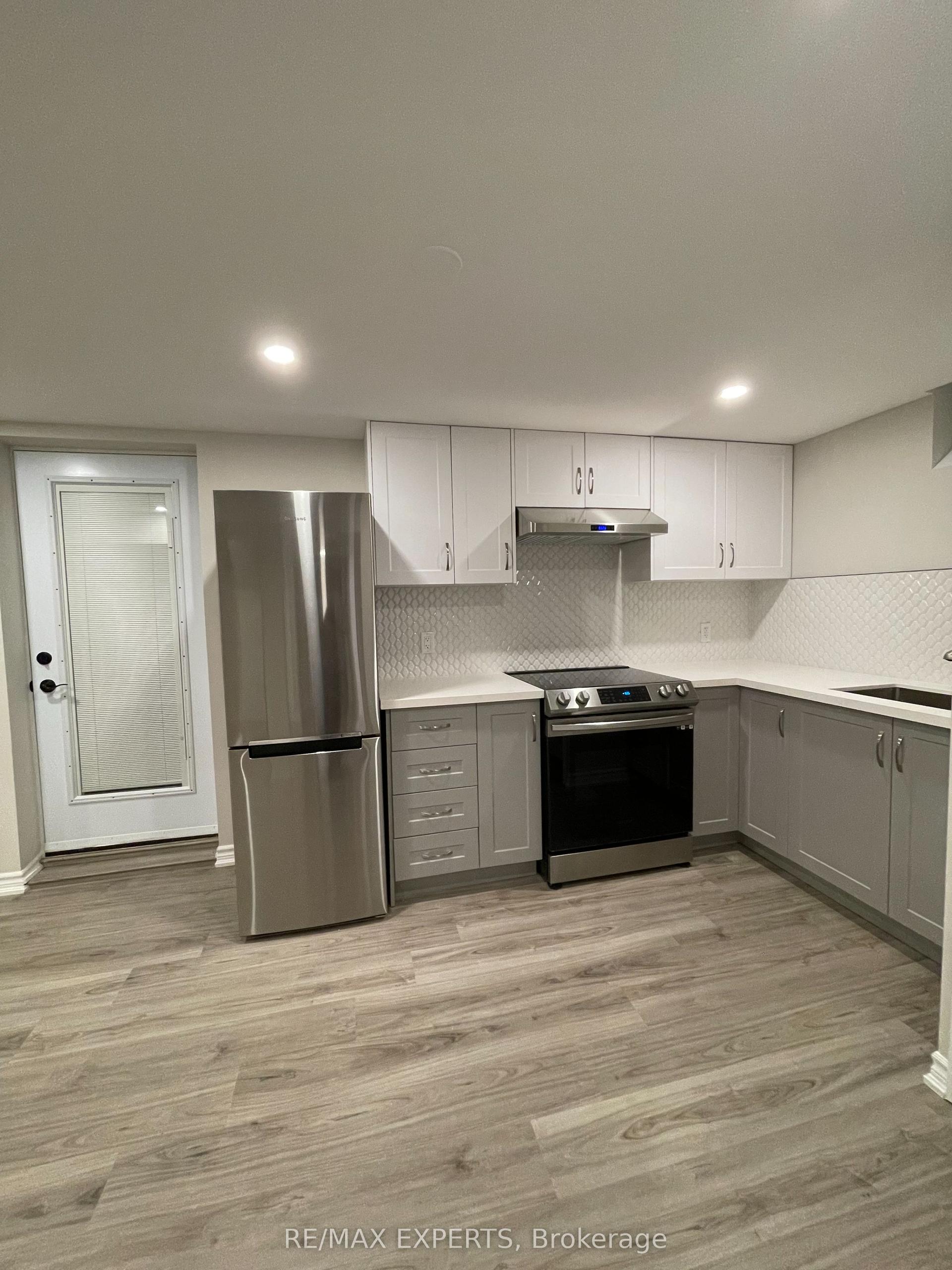 18 Burnley Place — photo 1
