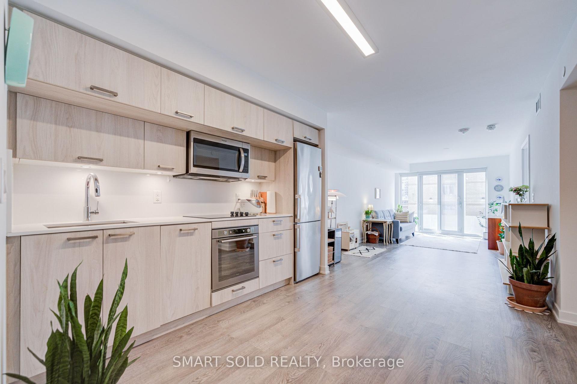 50 Mccaul Street 813 #813, Toronto — Condo for sale, photo 1