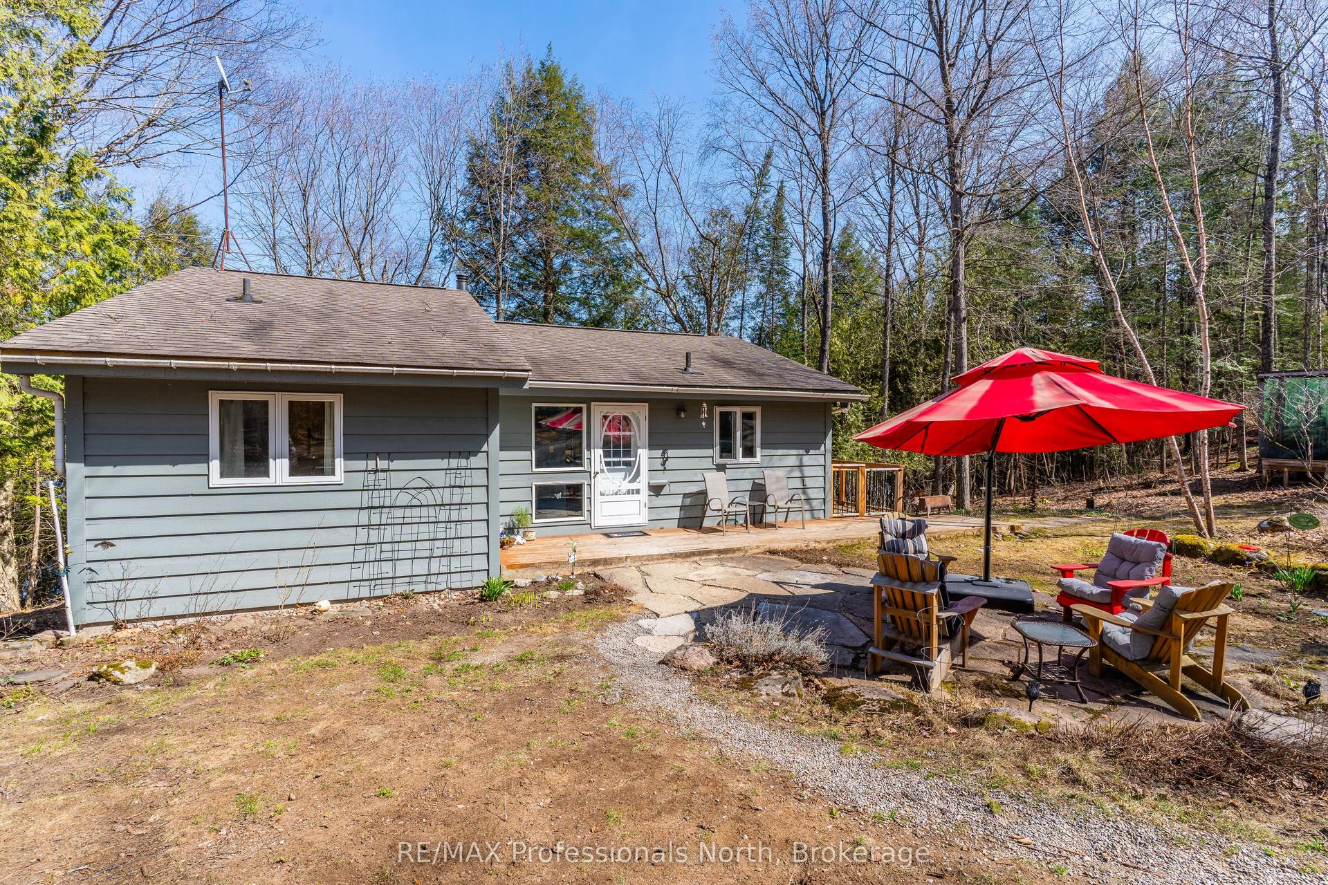 1048 Elk Drive — photo 1