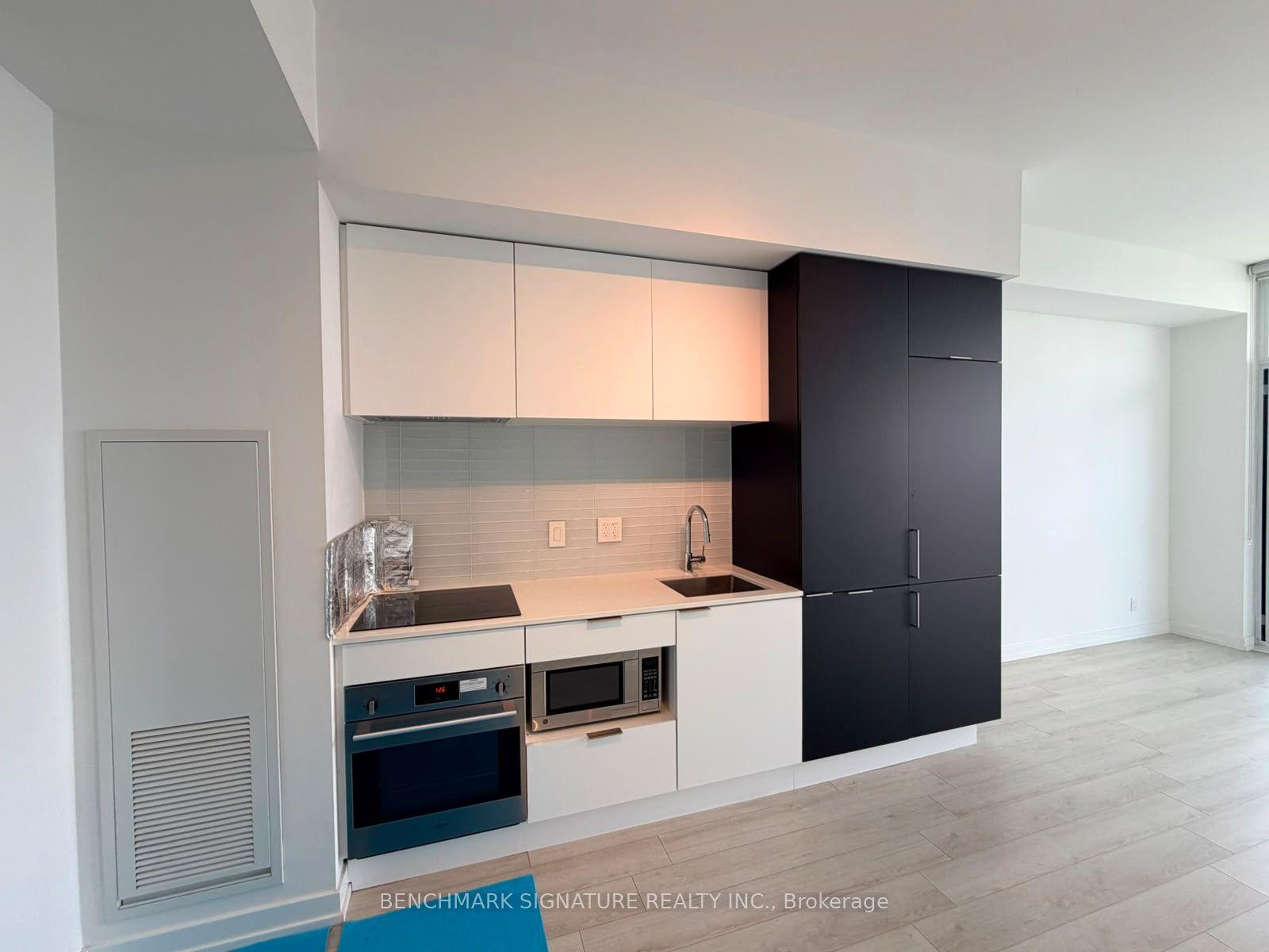33 Helendale Avenue 2613 #2613, Toronto — Condo for lease, photo 1
