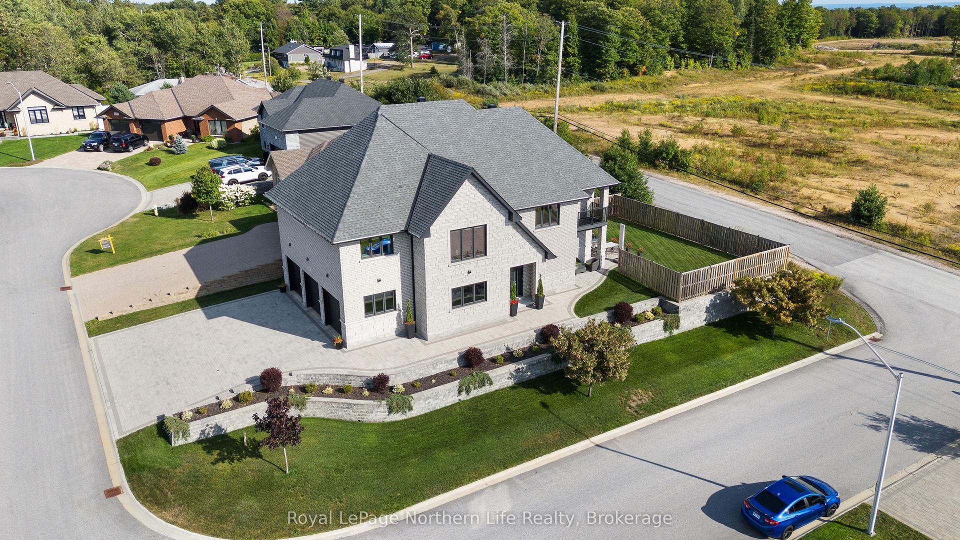 5 ZEPHYR Heights, North Bay — Detached for sale, photo 1