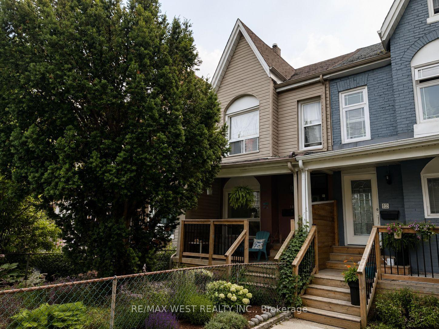 10 Wiltshire Avenue — photo 1