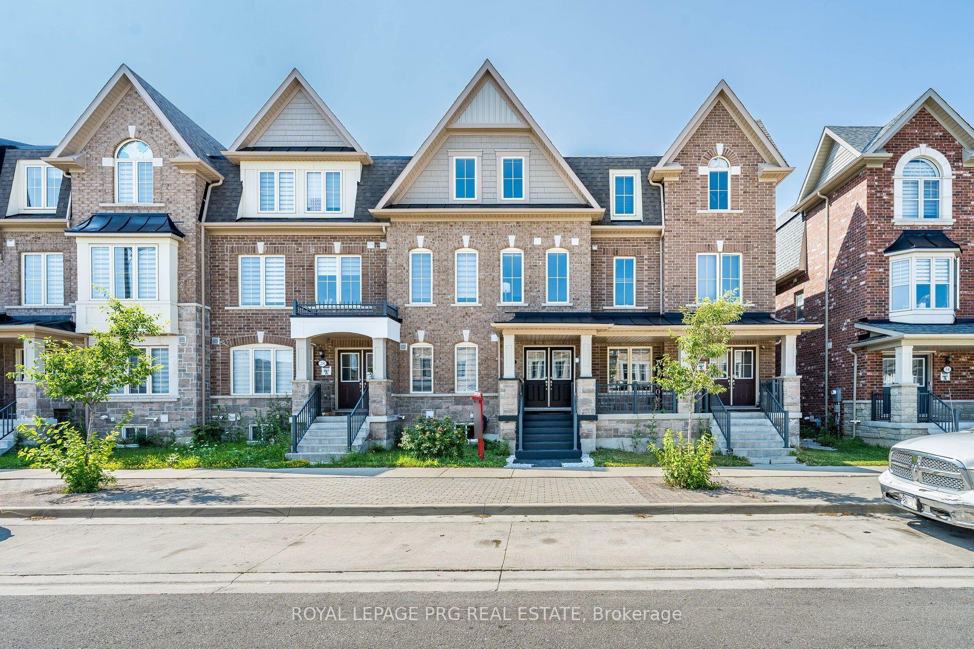 30 Remembrance Road, Brampton — Townhouse for sale, photo 1