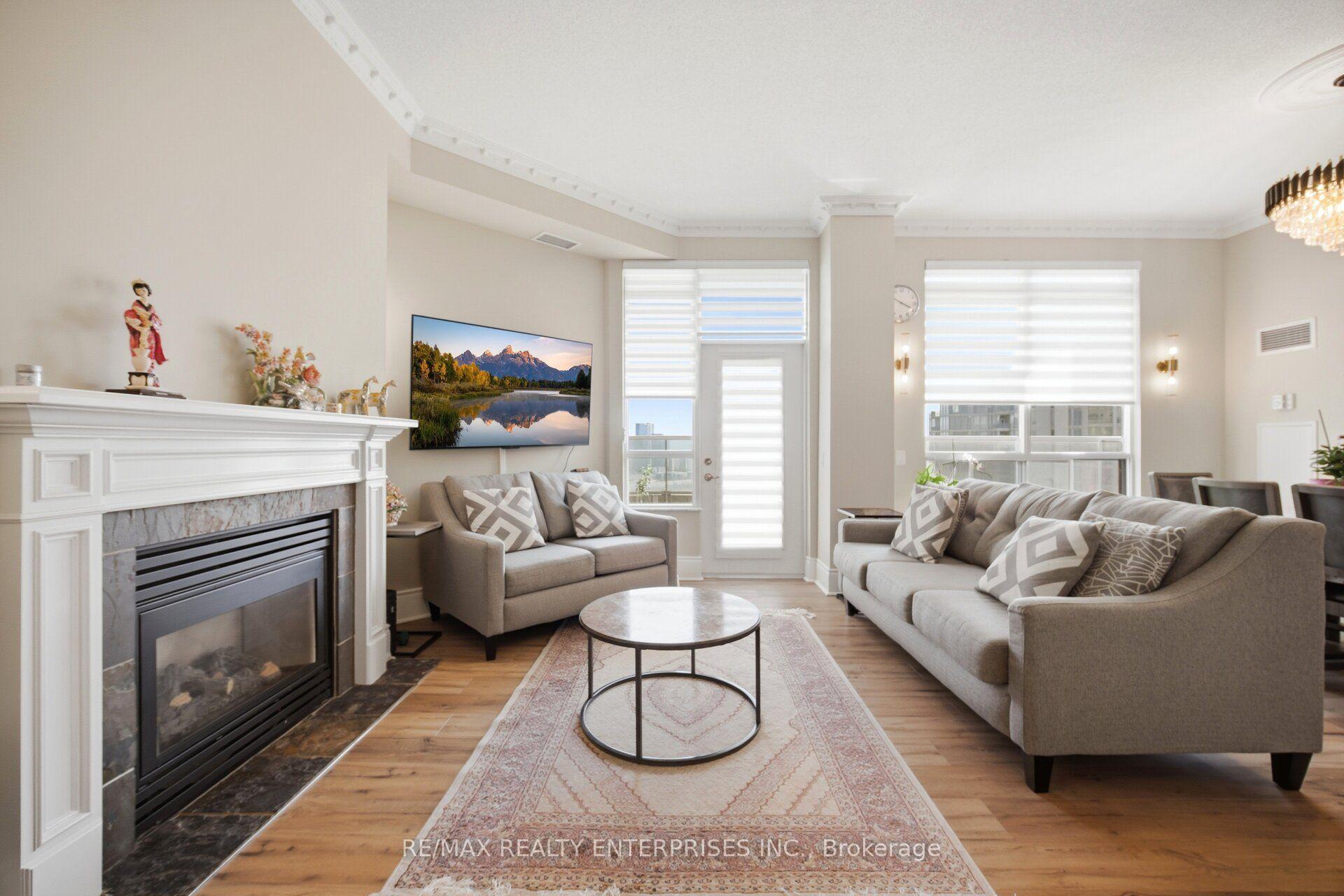 35 Kingsbridge Garden Circle 3301 #3301 — photo 1