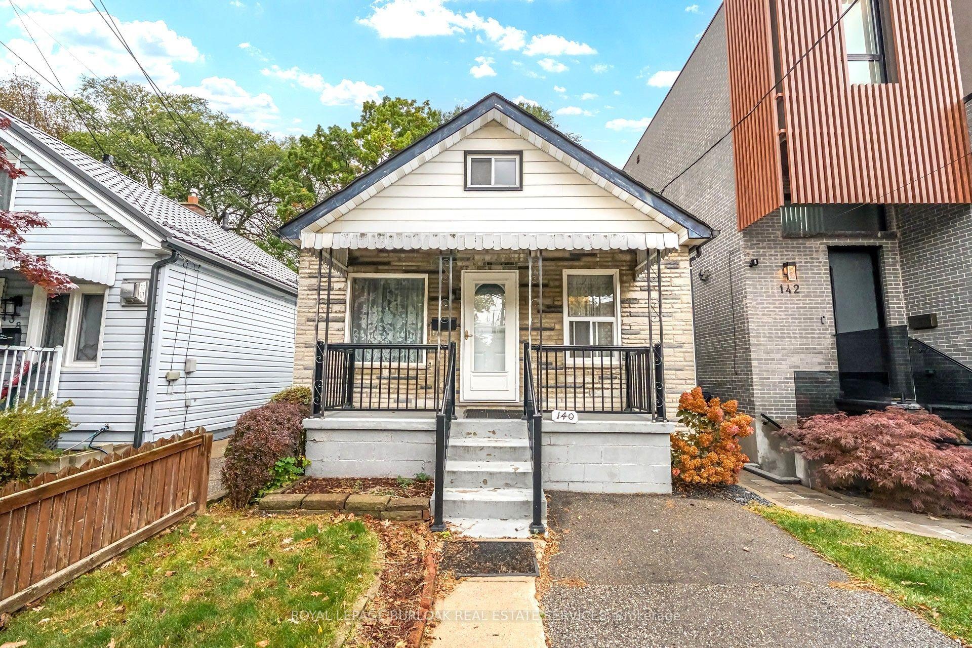 140 Barker Avenue, Toronto — Detached for sale, photo 1