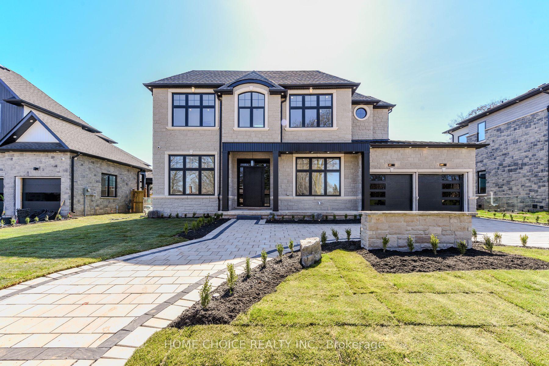 302 Tuck Drive — photo 1