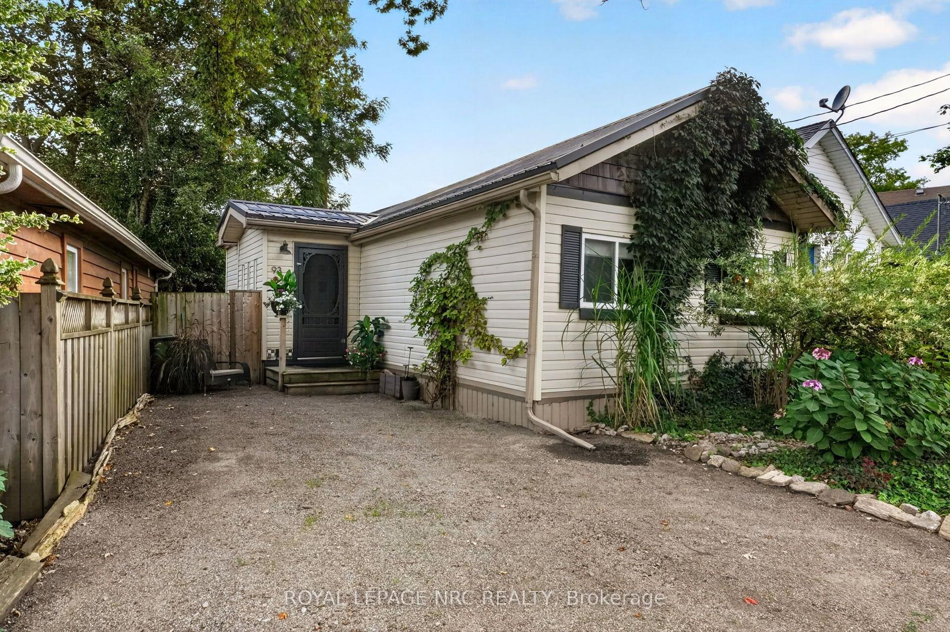 93 Lincoln Road E, Fort Erie — Detached for sale, photo 1